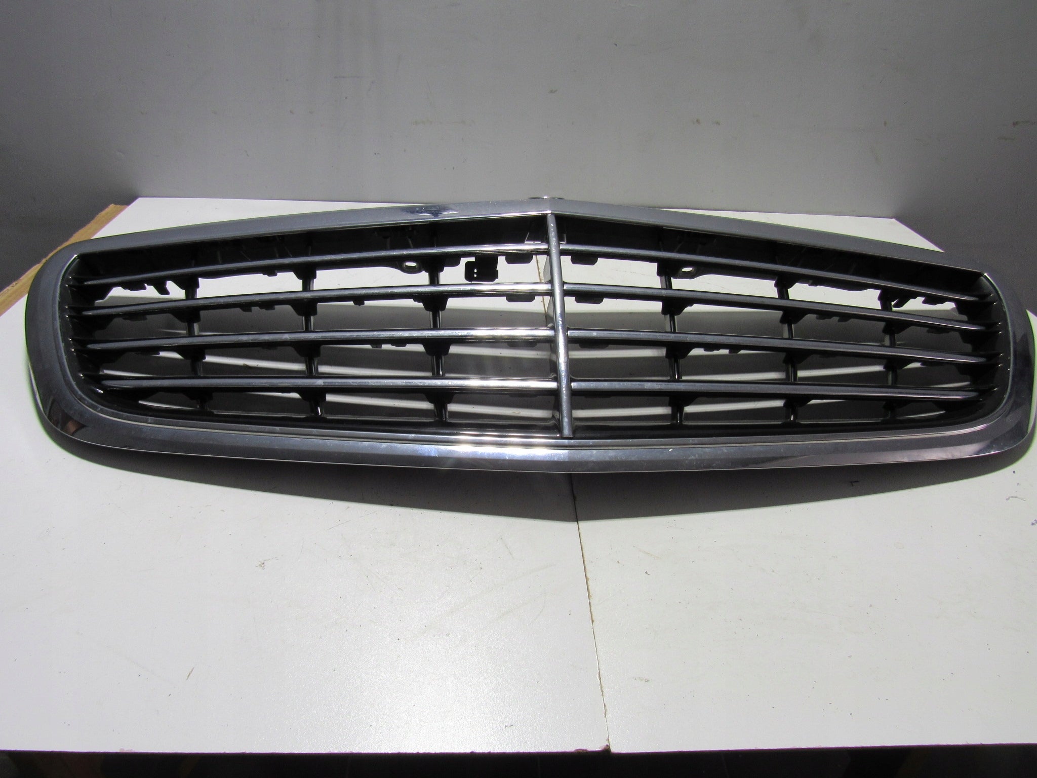 Kühlergrill Mercedes A222 W222 FRONTGRILL A2228800302 Kühlergitter