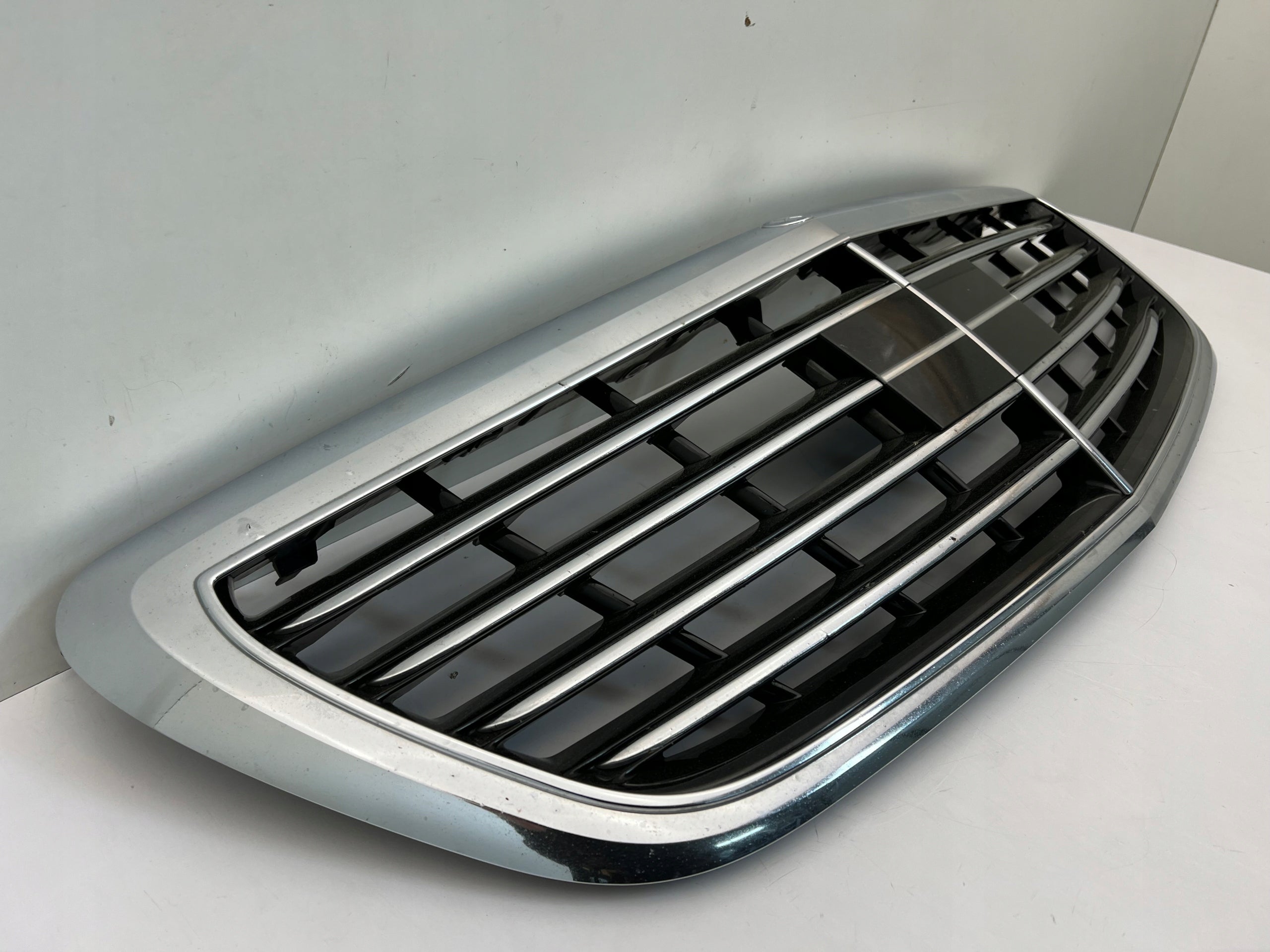 Kühlergrill Mercedes W222 A222 FRONTGRILL A2228800183 Kühlergitter