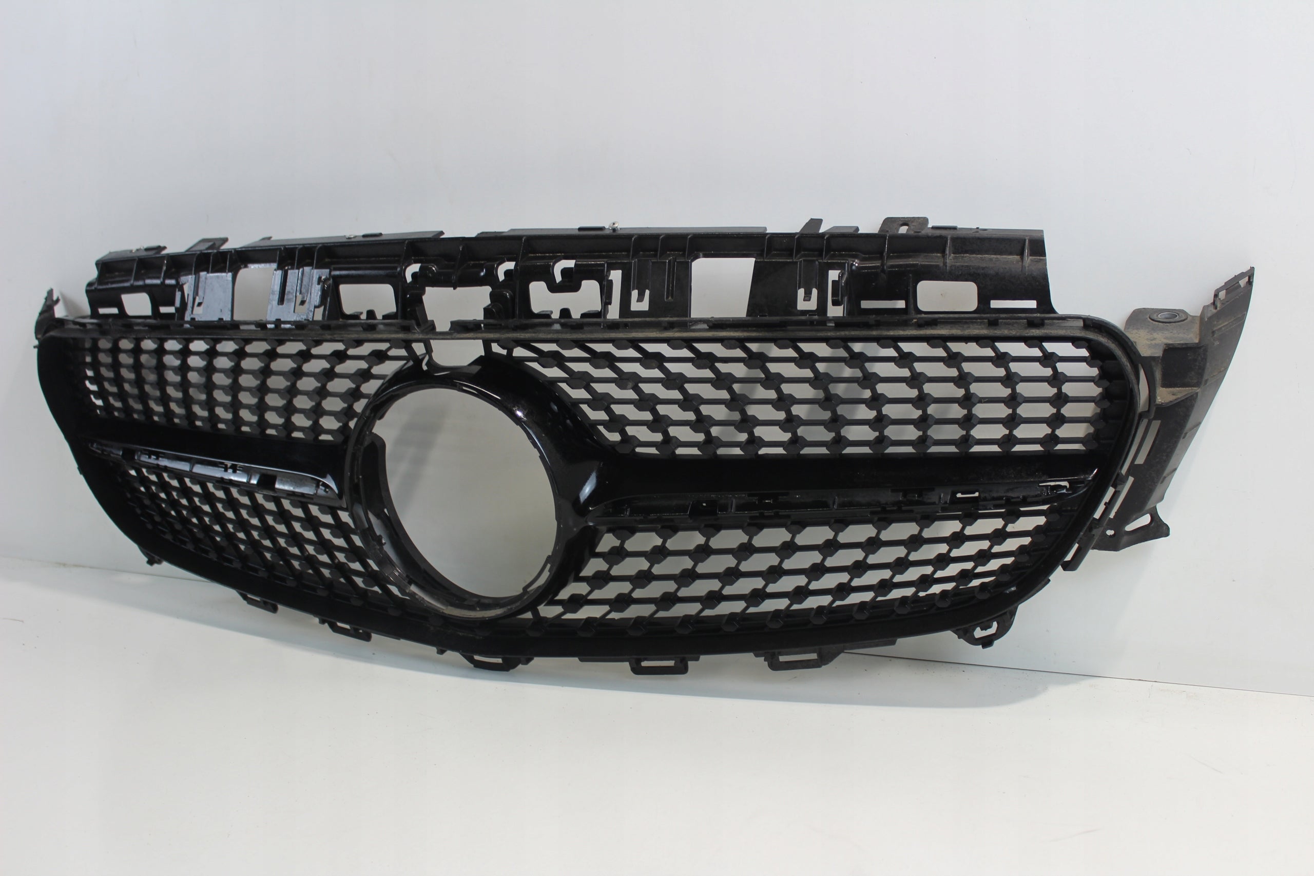 Kühlergrill Mercedes W238 FRONTGRILL A2388880400 Kühlergitter