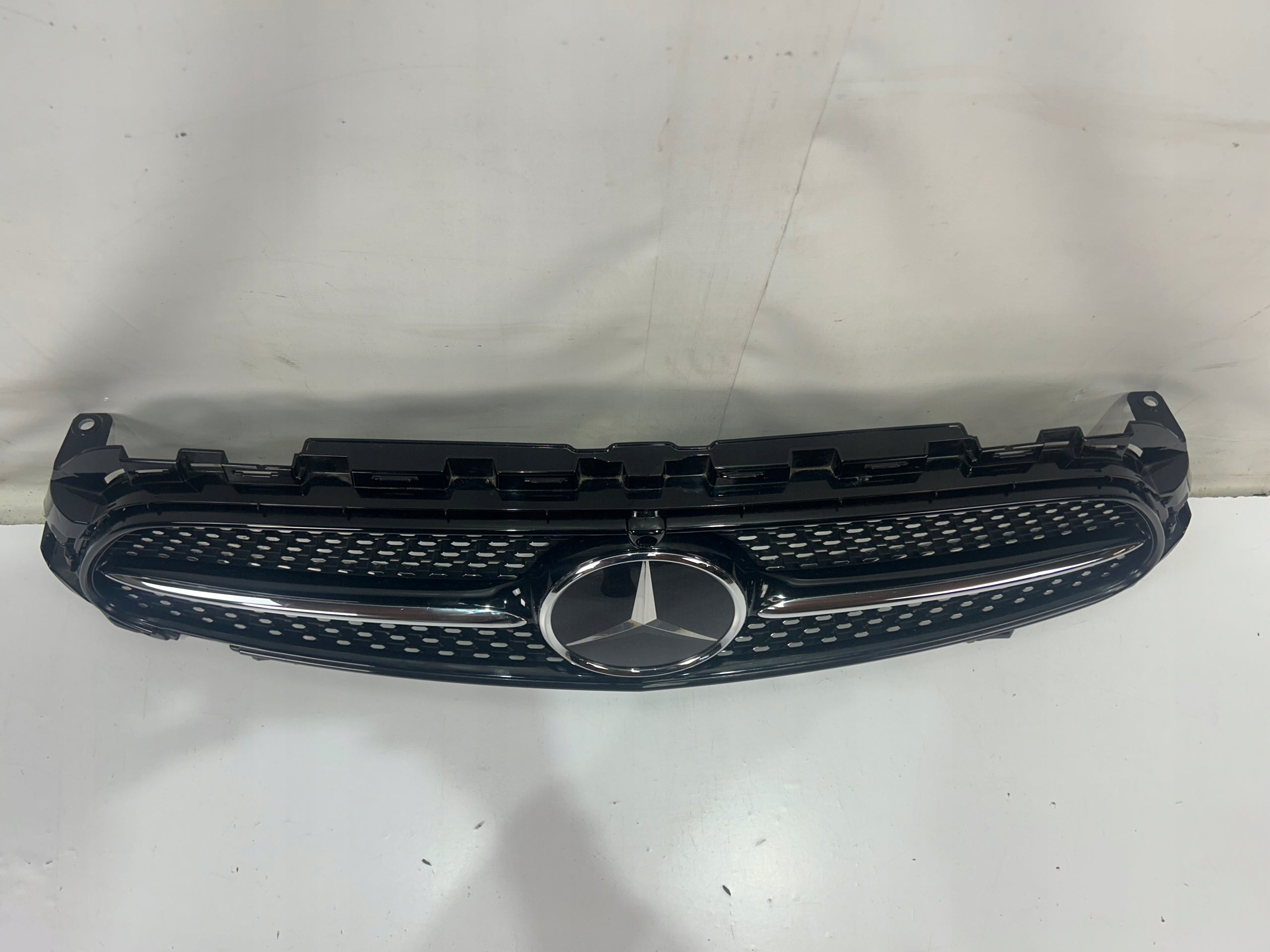 Kühlergrill Mercedes A238 W238 FRONTGRILL A2388883100 Kühlergitter