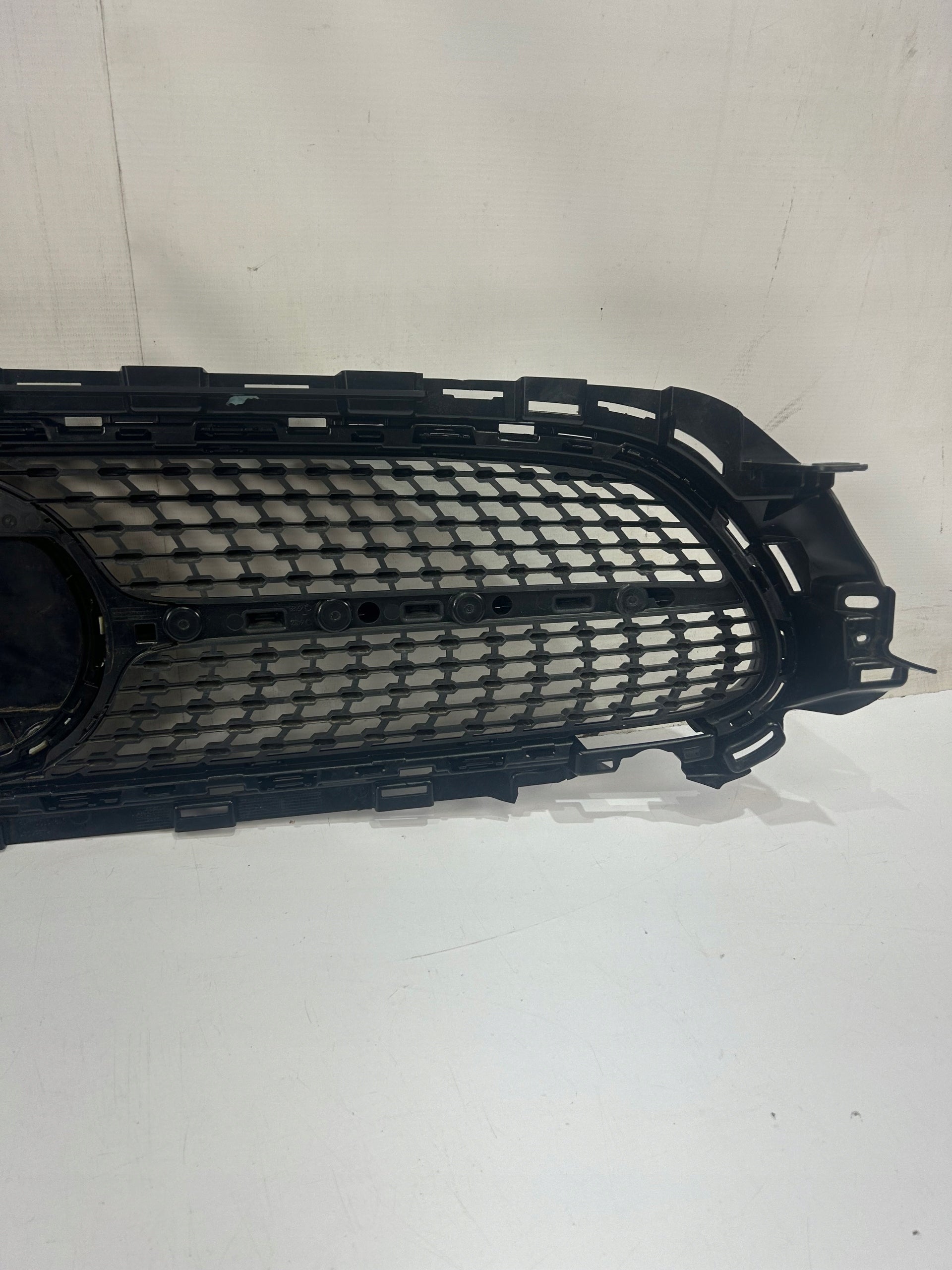 Kühlergrill Mercedes A238 W238 FRONTGRILL A2388883100 Kühlergitter