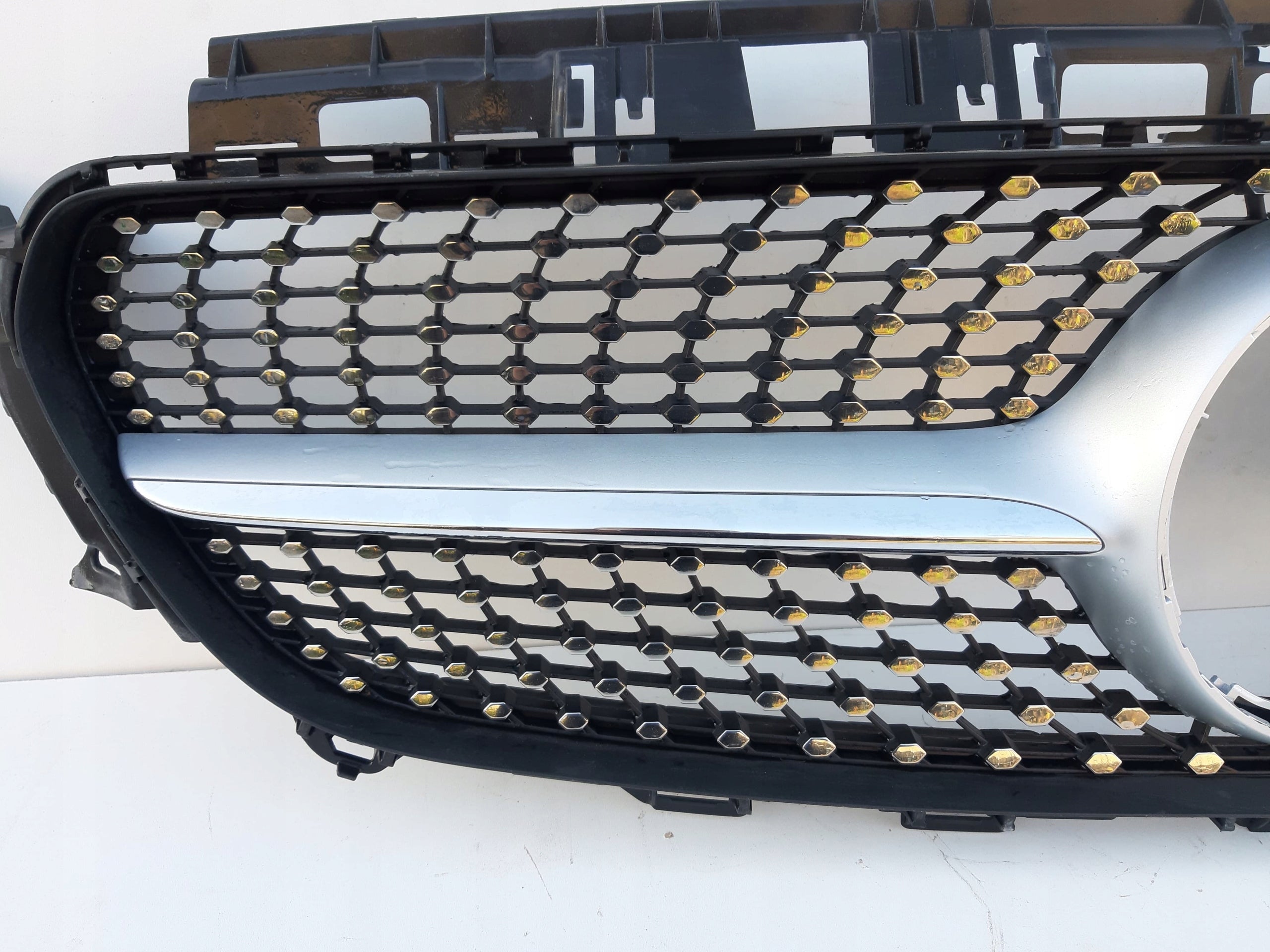 Kühlergrill Mercedes E 238 W238 FRONTGRILL A2388880400 Kühlergitter