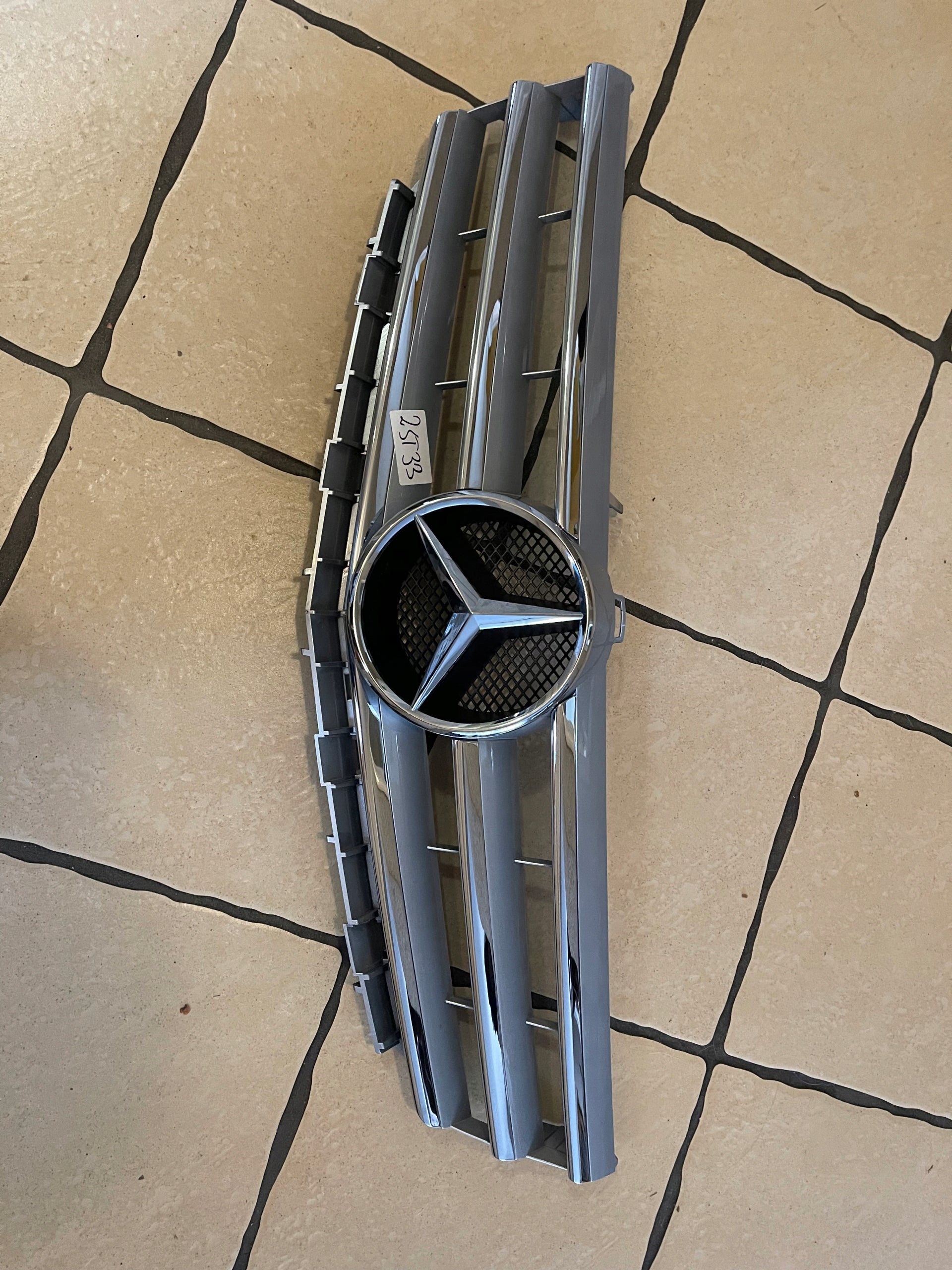 Kühlergrill Mercedes W245 FRONTGRILL Kühlergitter