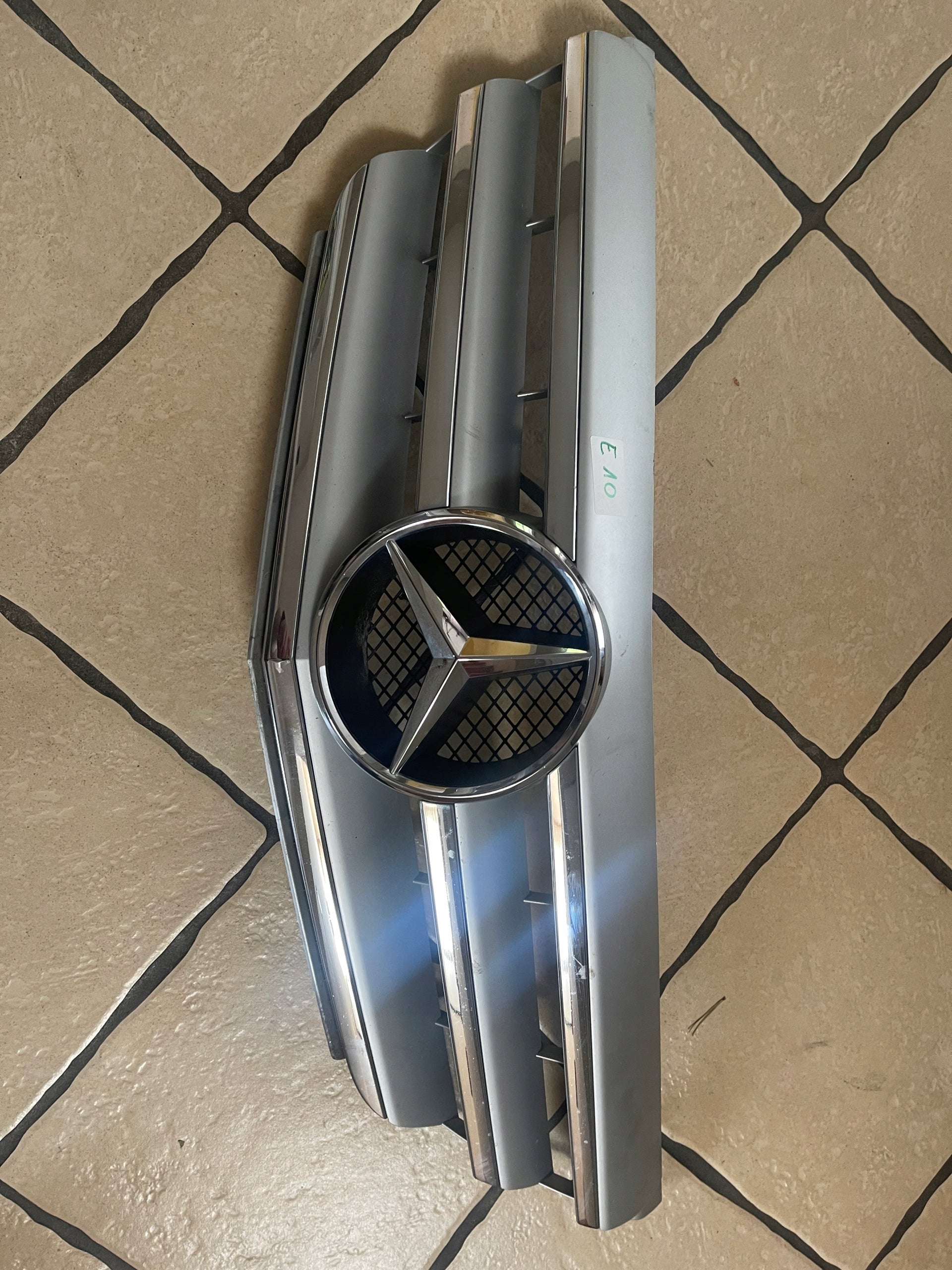 Kühlergrill Mercedes W245 FRONTGRILL Kühlergitter