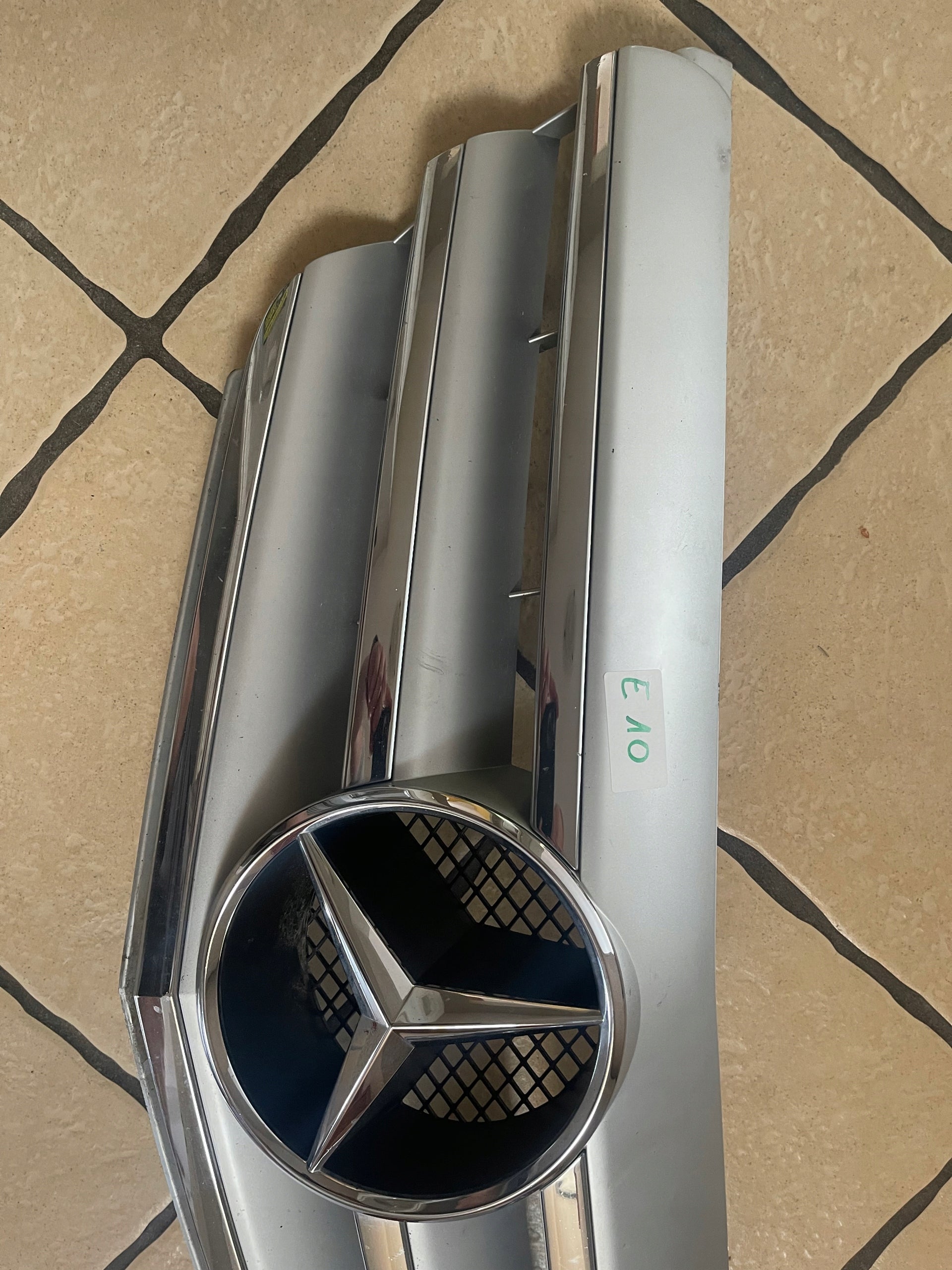 Kühlergrill Mercedes W245 FRONTGRILL Kühlergitter