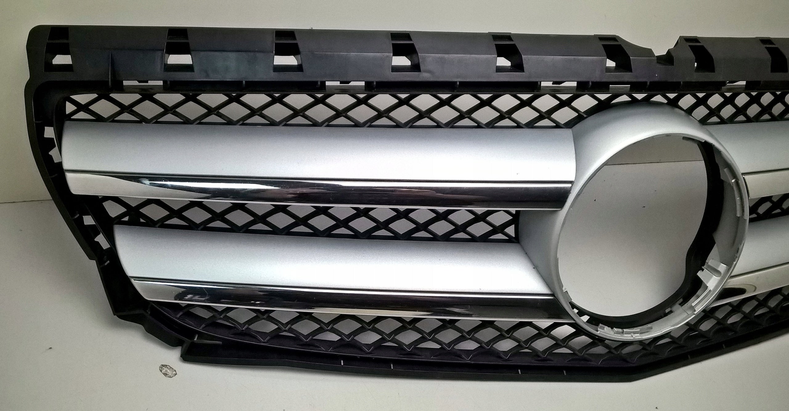 Kühlergrill Mercedes A246 W246 FRONTGRILL A2468880260 Kühlergitter