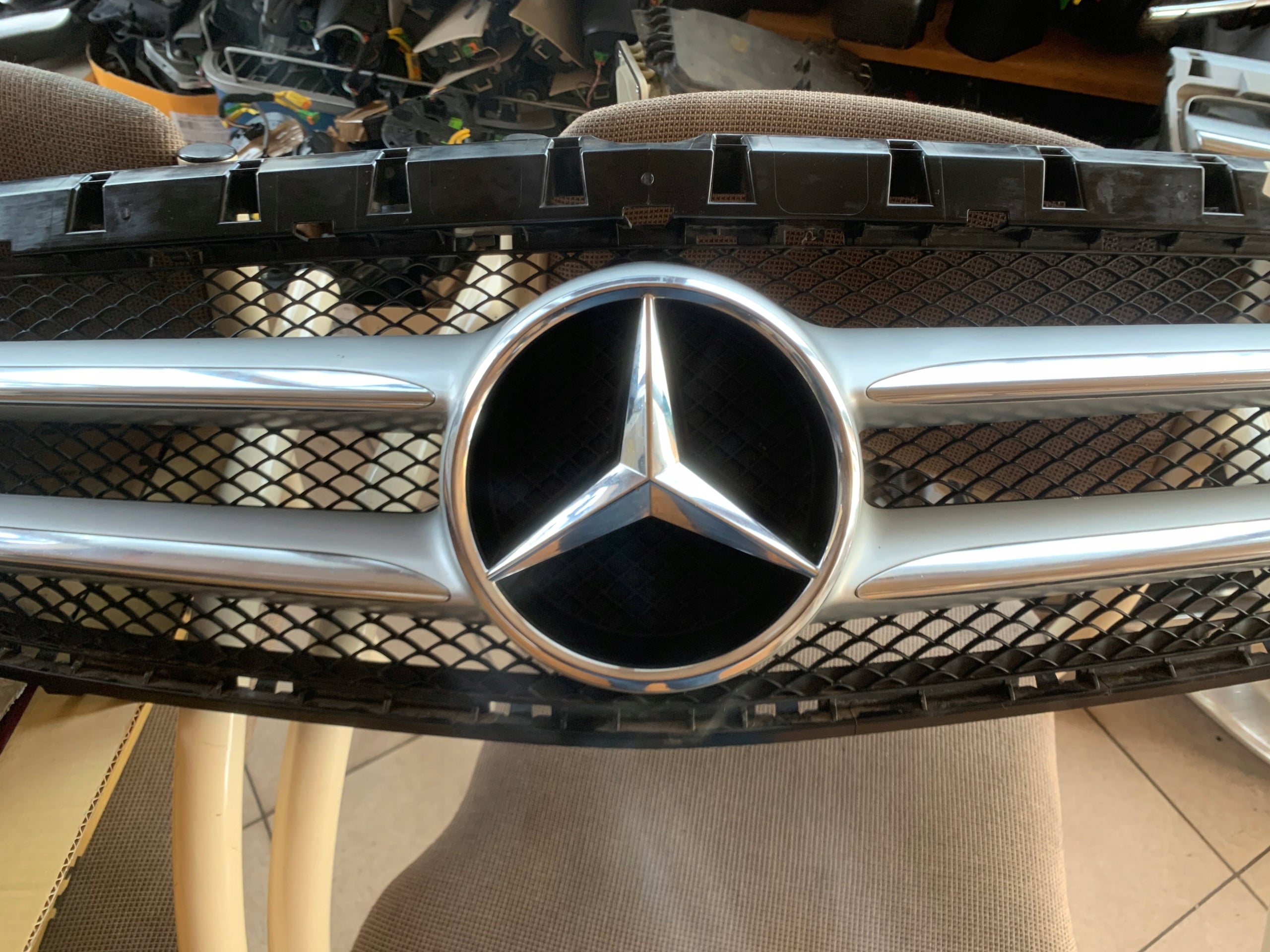 Kühlergrill Mercedes W246 FRONTGRILL Kühlergitter