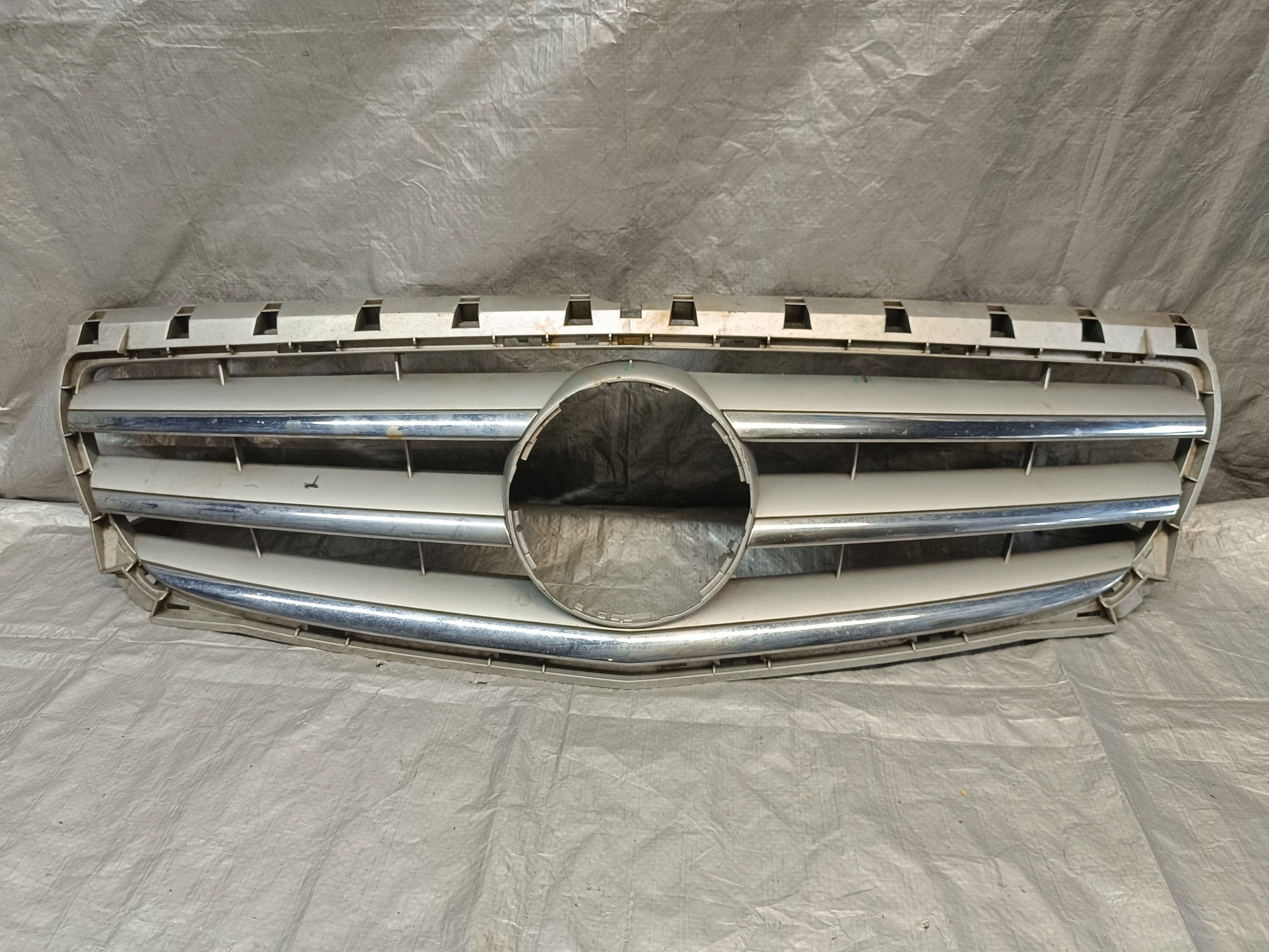 Kühlergrill Mercedes A246 W246 FRONTGRILL A2468880160 Kühlergitter