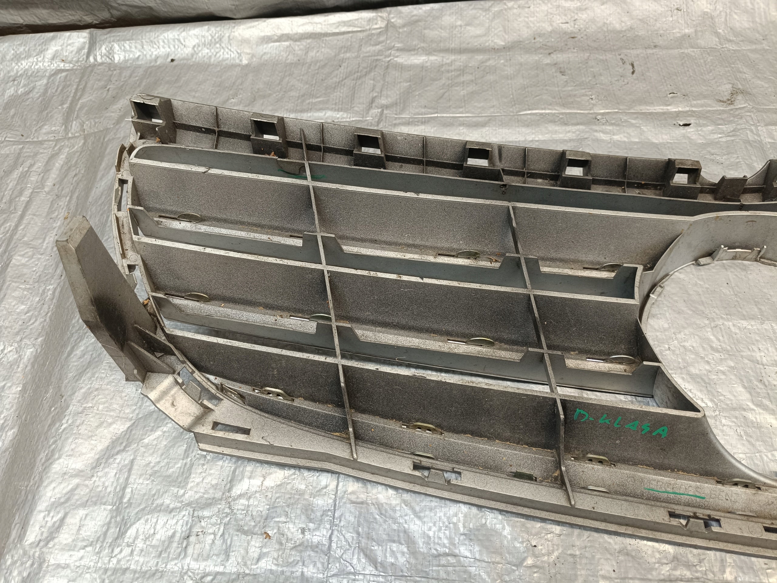 Kühlergrill Mercedes A246 W246 FRONTGRILL A2468880160 Kühlergitter