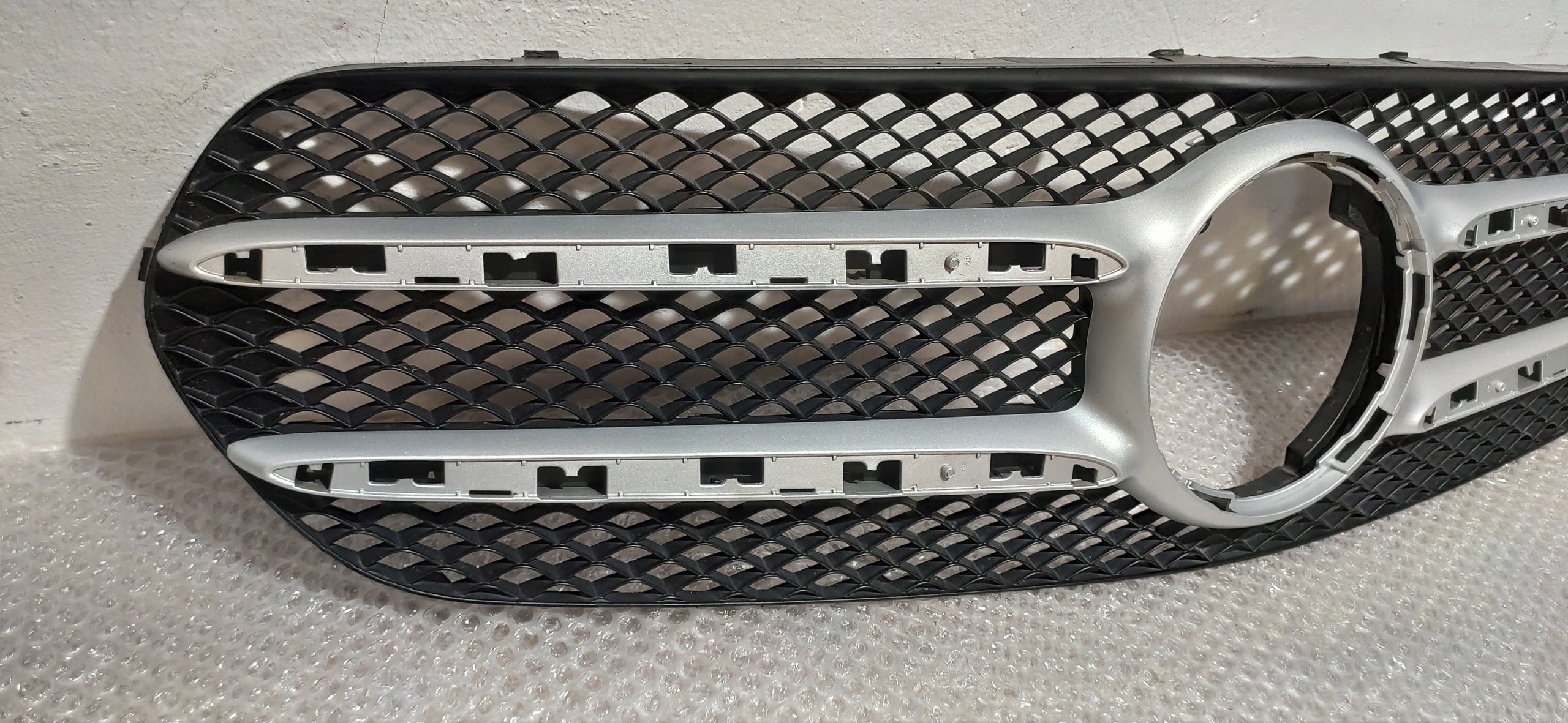 Kühlergrill Mercedes W247 FRONTGRILL A2478881300 Kühlergitter