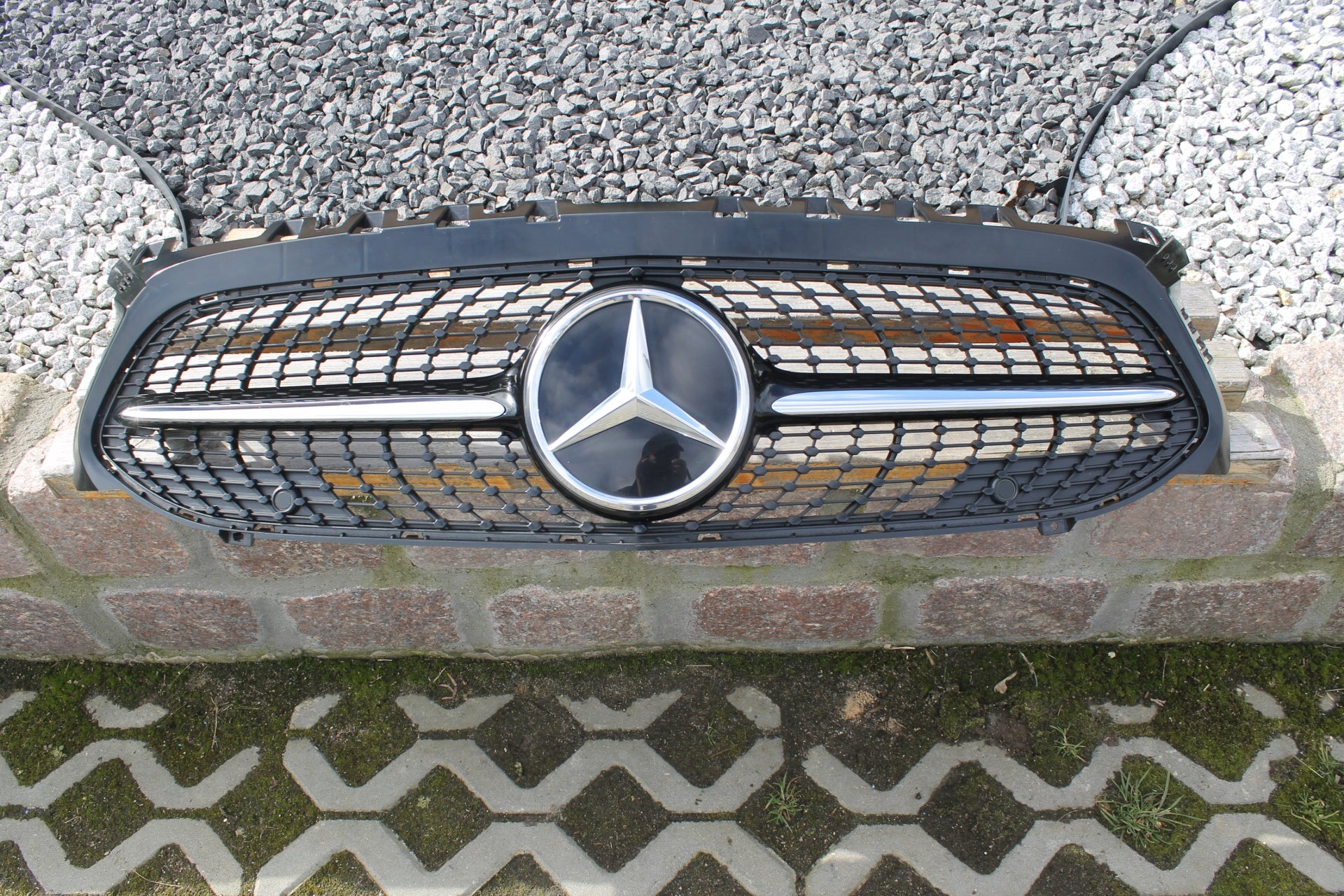 Kühlergrill Mercedes W247 FRONTGRILL Kühlergitter