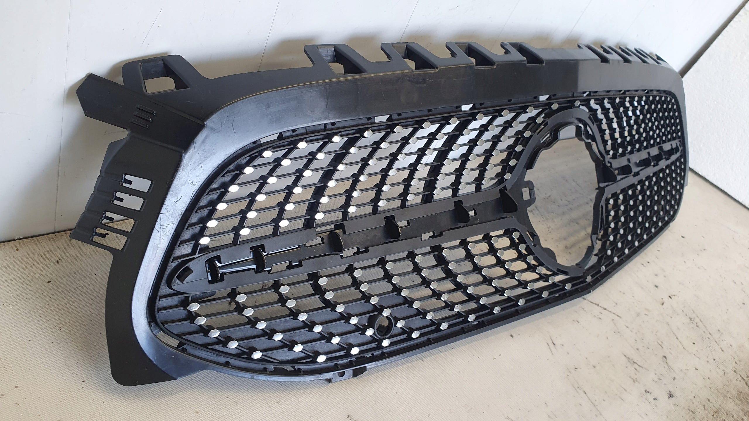 Kühlergrill Mercedes A247 W247 FRONTGRILL A2478882900 Kühlergitter