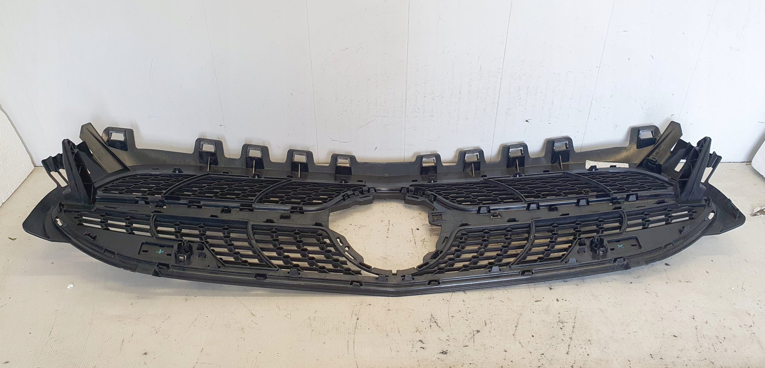 Kühlergrill Mercedes A247 W247 FRONTGRILL A2478882900 Kühlergitter