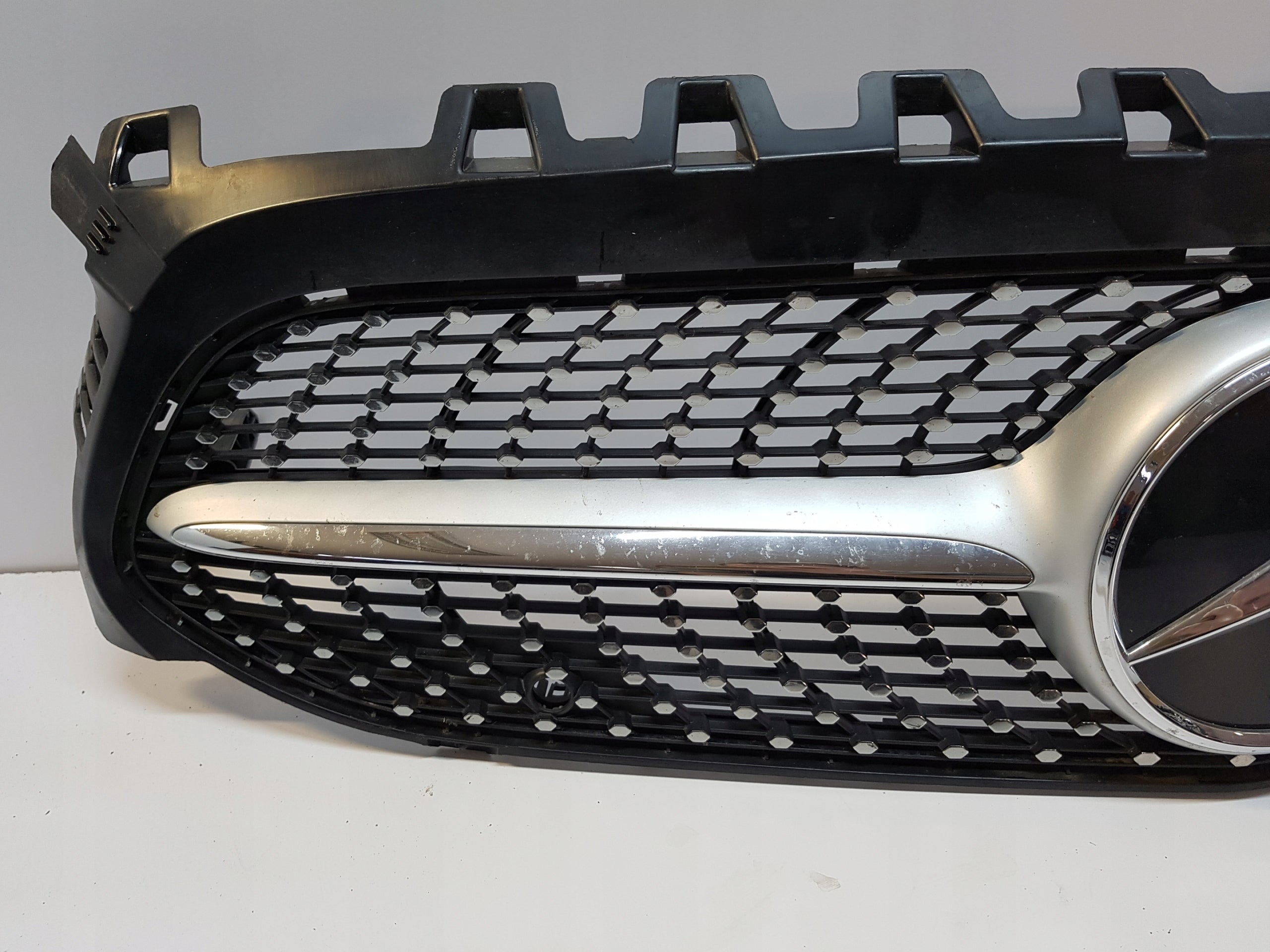 Kühlergrill Mercedes A247 W247 FRONTGRILL A2478882900 Kühlergitter