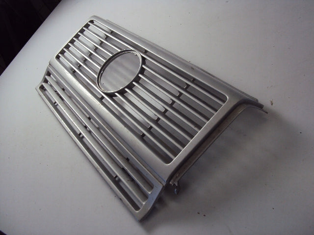 Kühlergrill Mercedes W463 FRONTGRILL A4638880015 Kühlergitter