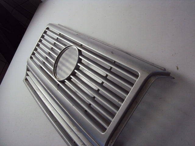 Kühlergrill Mercedes W463 FRONTGRILL A4638880015 Kühlergitter