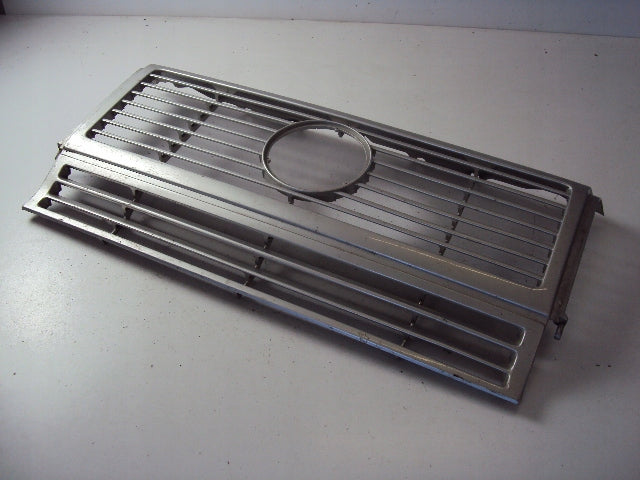 Kühlergrill Mercedes W463 FRONTGRILL A4638880015 Kühlergitter