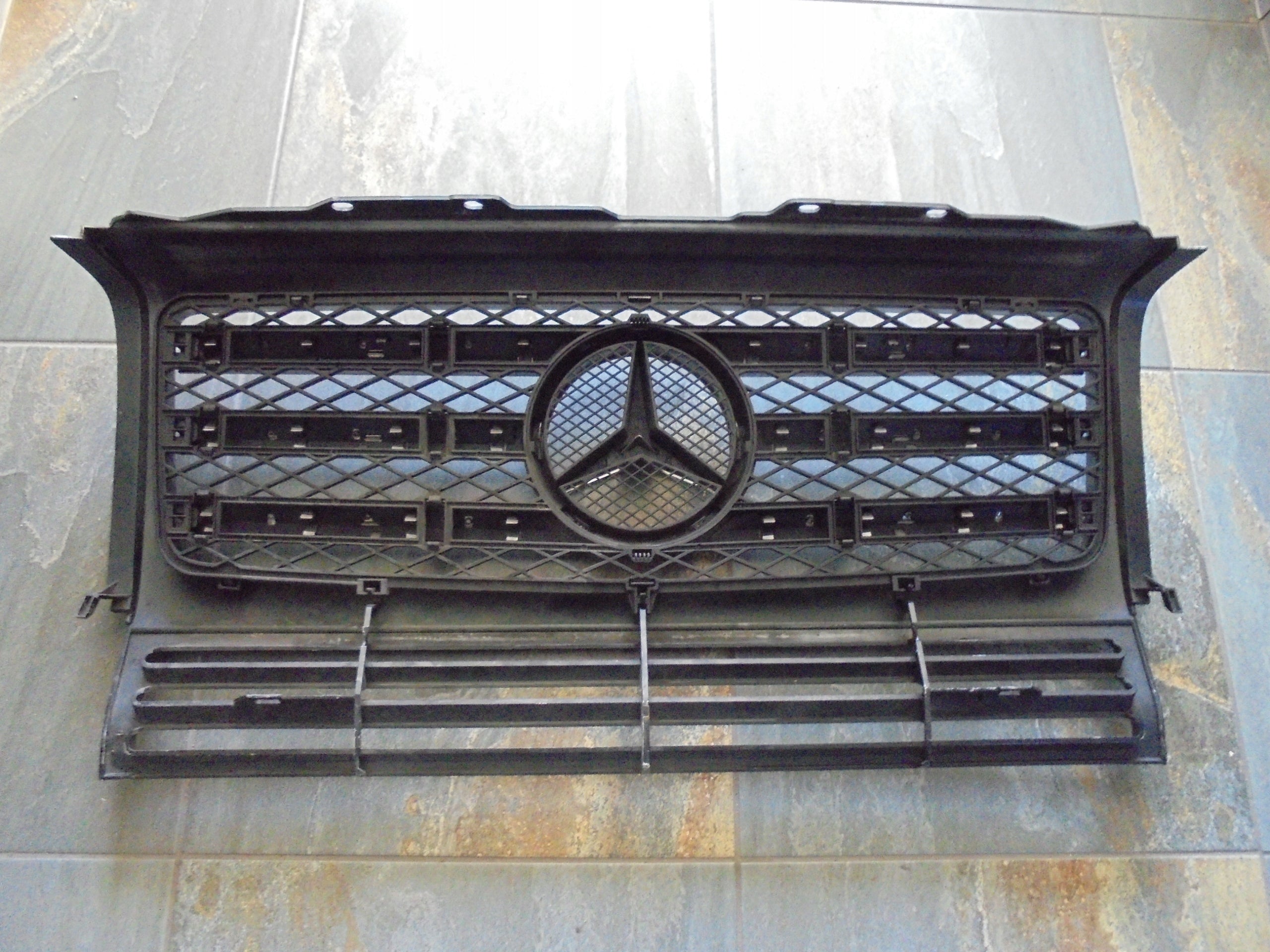 Kühlergrill Mercedes W463 FRONTGRILL A4638880050 Kühlergitter