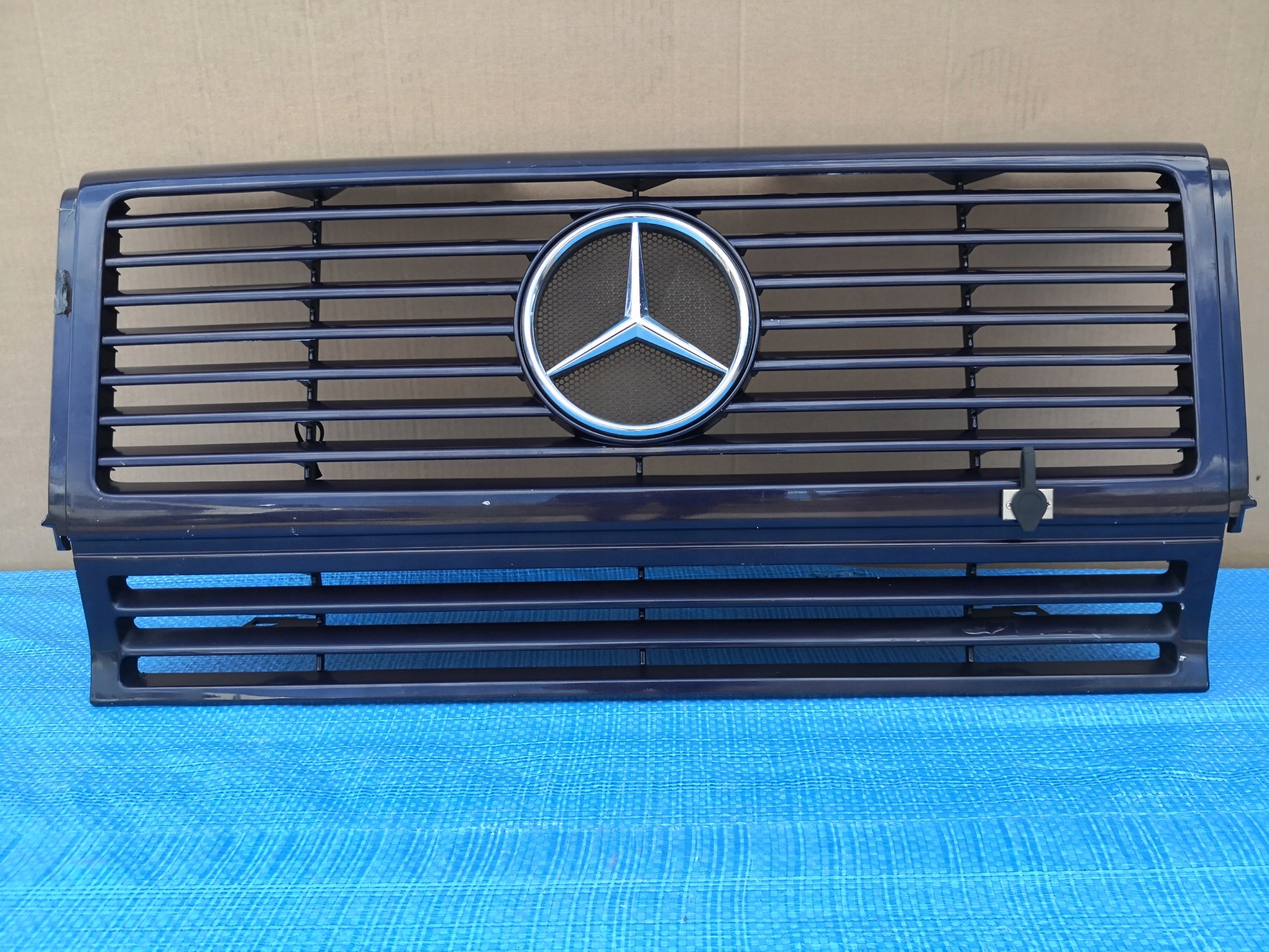 Kühlergrill Mercedes W463 FRONTGRILL A4638880015 Kühlergitter