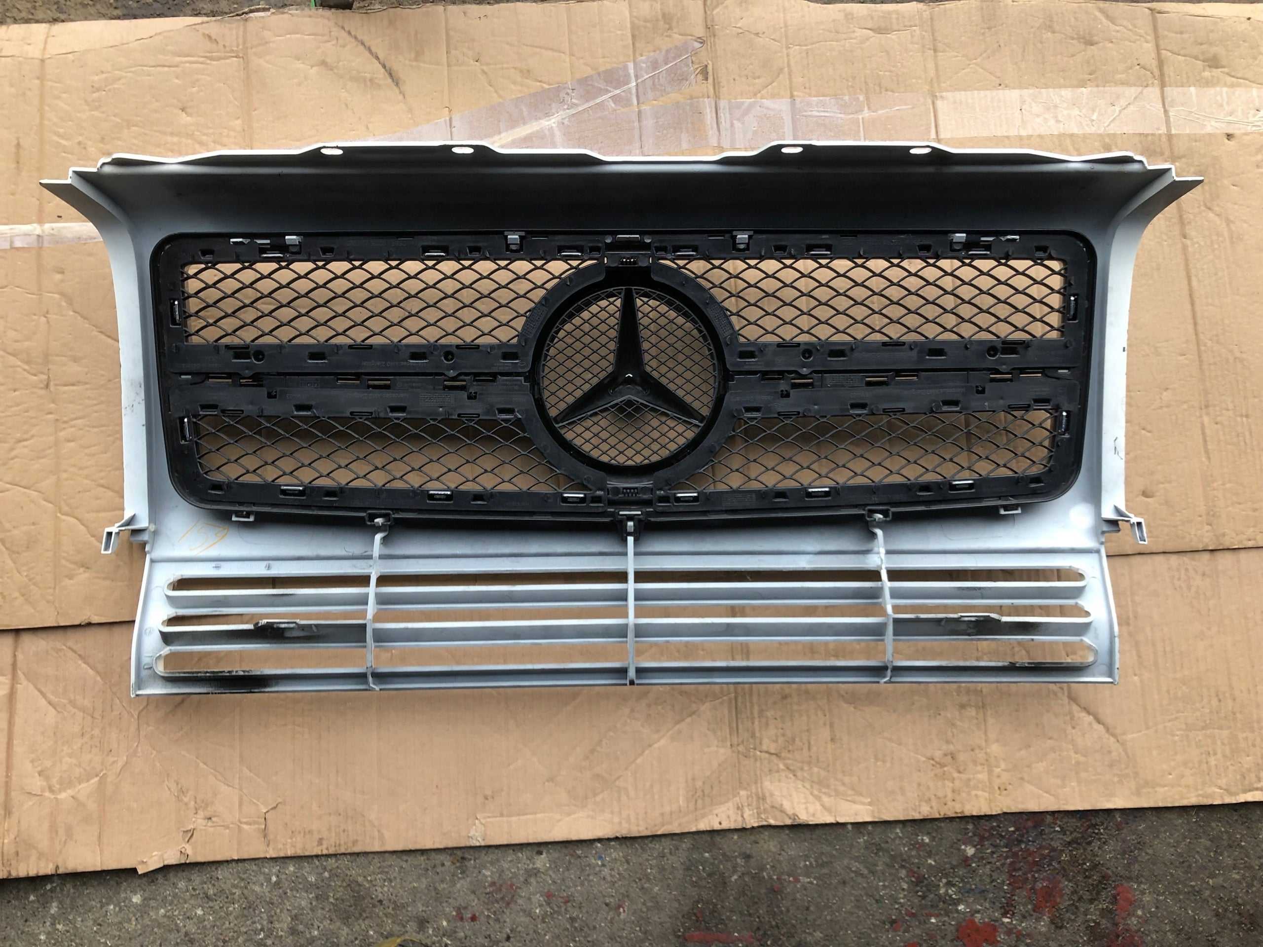 Kühlergrill Mercedes W463 FRONTGRILL A4638880000 Kühlergitter