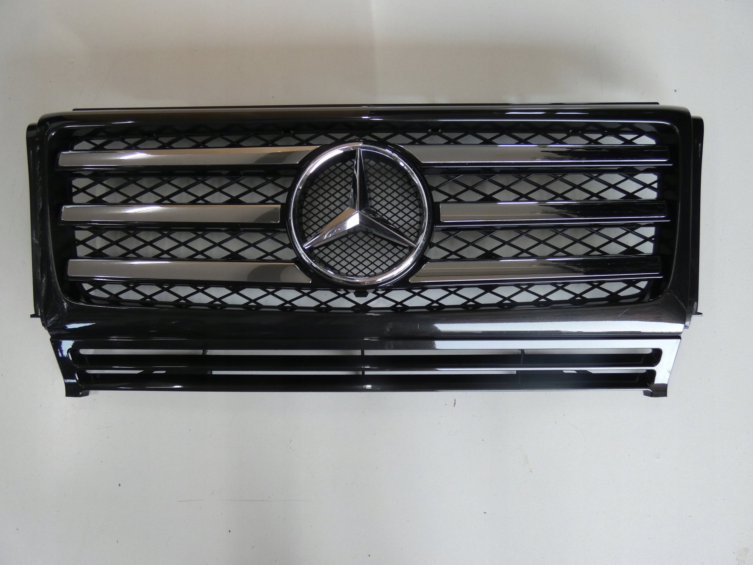 Kühlergrill Mercedes W463 FRONTGRILL A4638880223 Kühlergitter