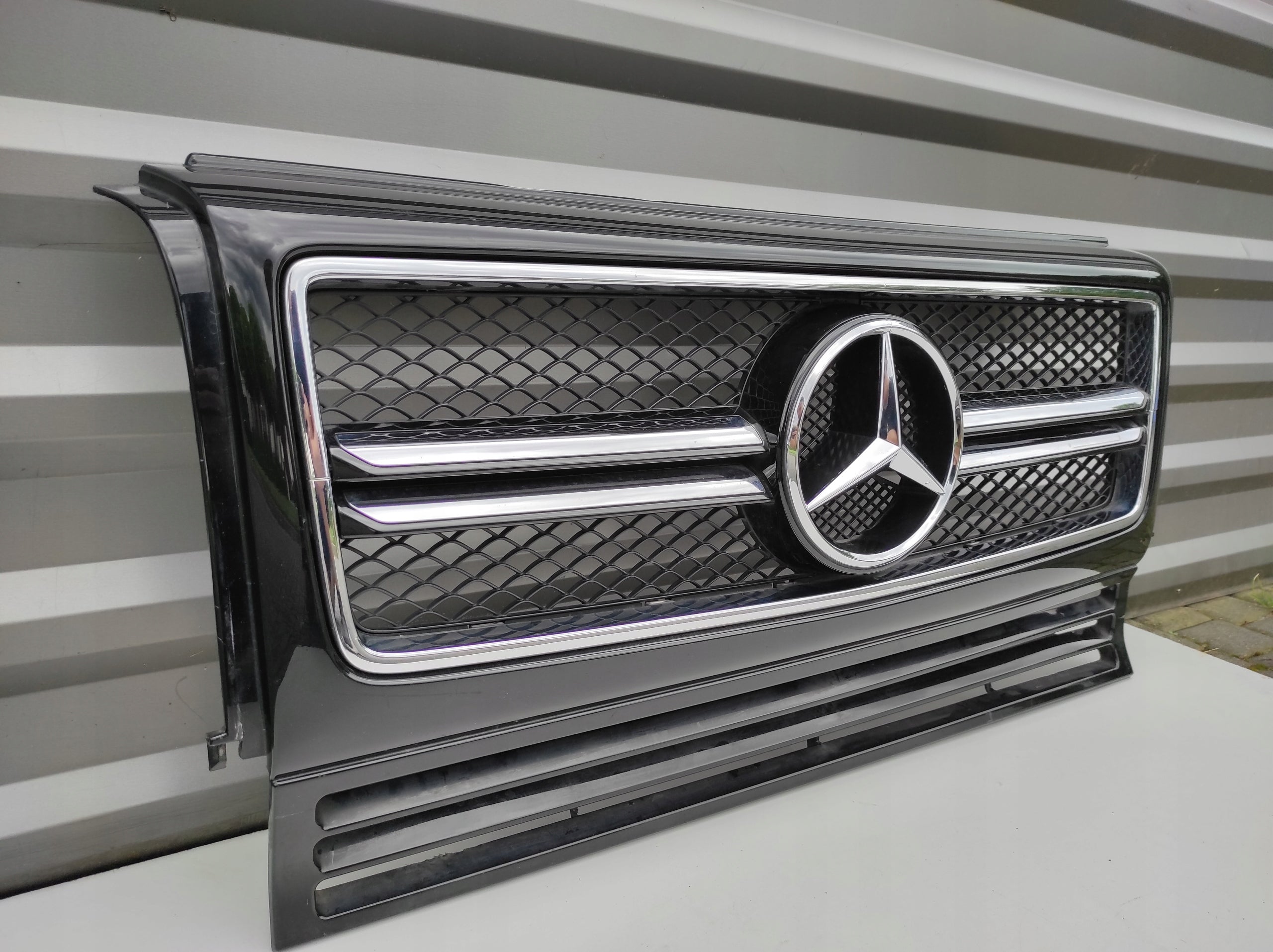 Kühlergrill Mercedes A463 W463 FRONTGRILL A4638881000 Kühlergitter