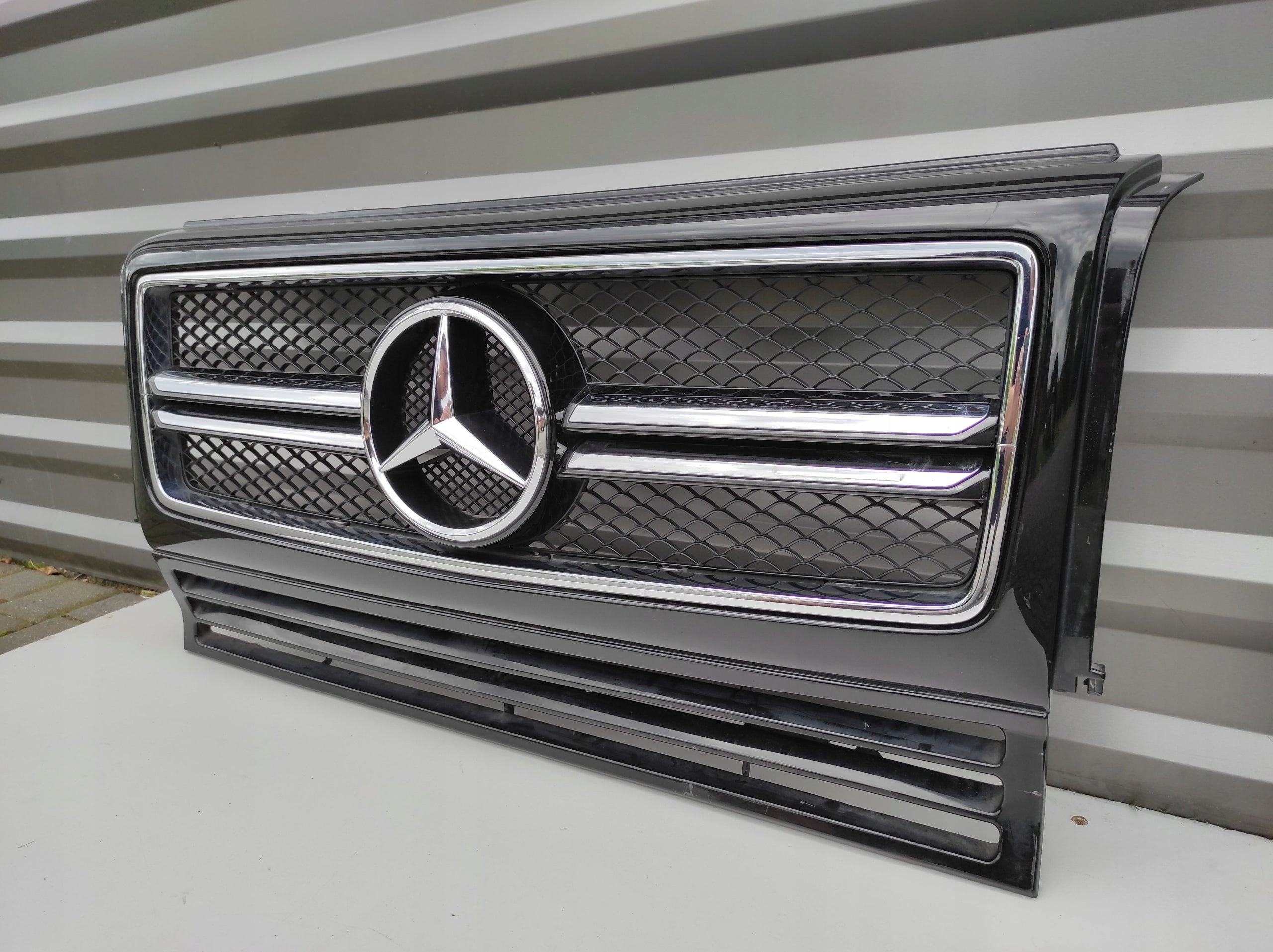 Kühlergrill Mercedes A463 W463 FRONTGRILL A4638881000 Kühlergitter