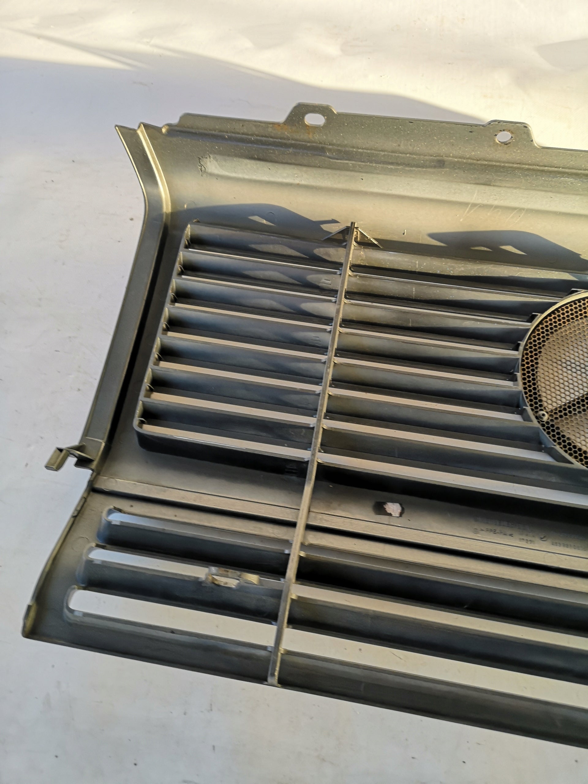 Kühlergrill Mercedes W463 A463 FRONTGRILL A4638880613 Kühlergitter