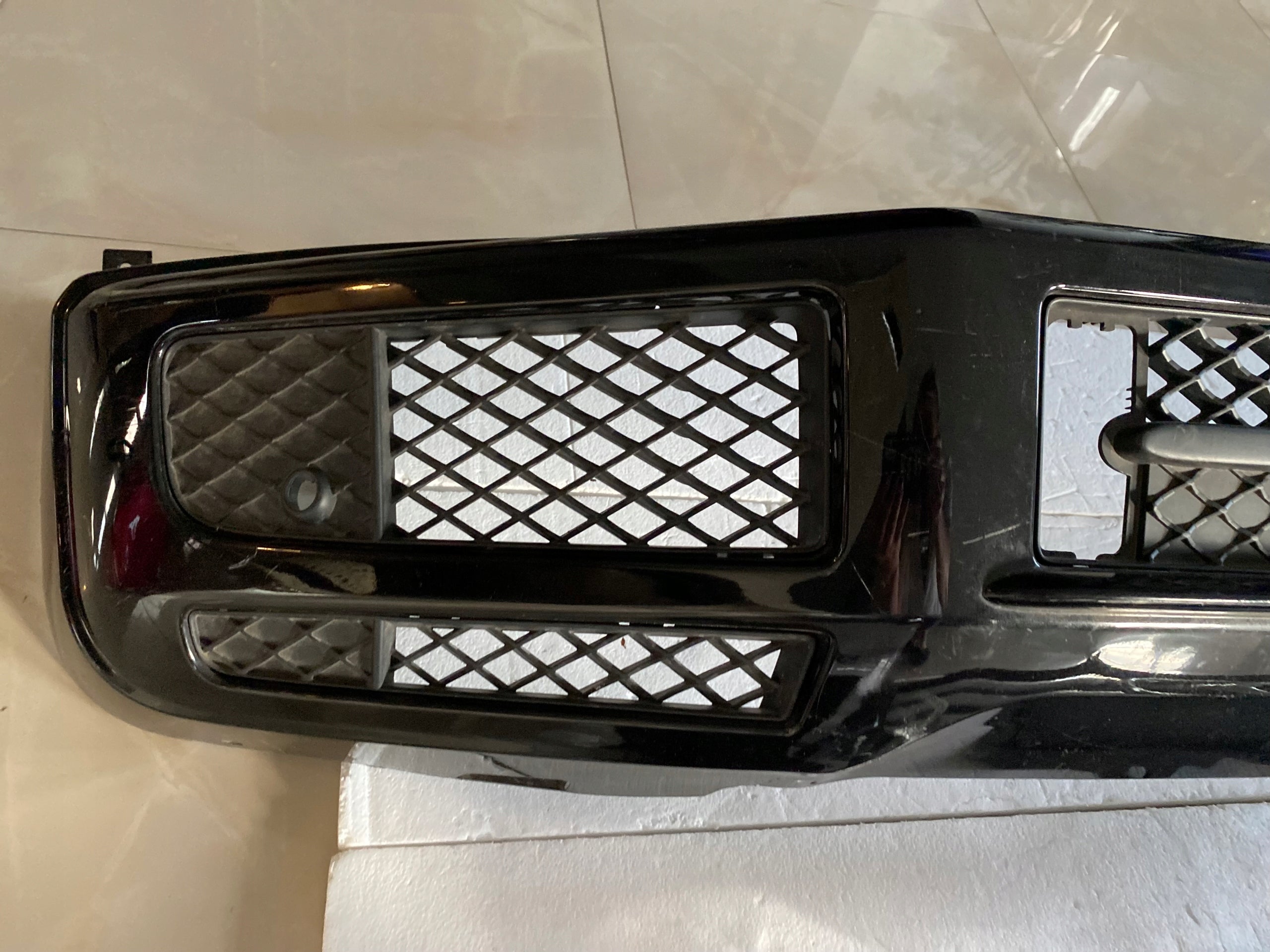 Kühlergrill Mercedes W463 A463 FRONTGRILL A4638881215 Kühlergitter