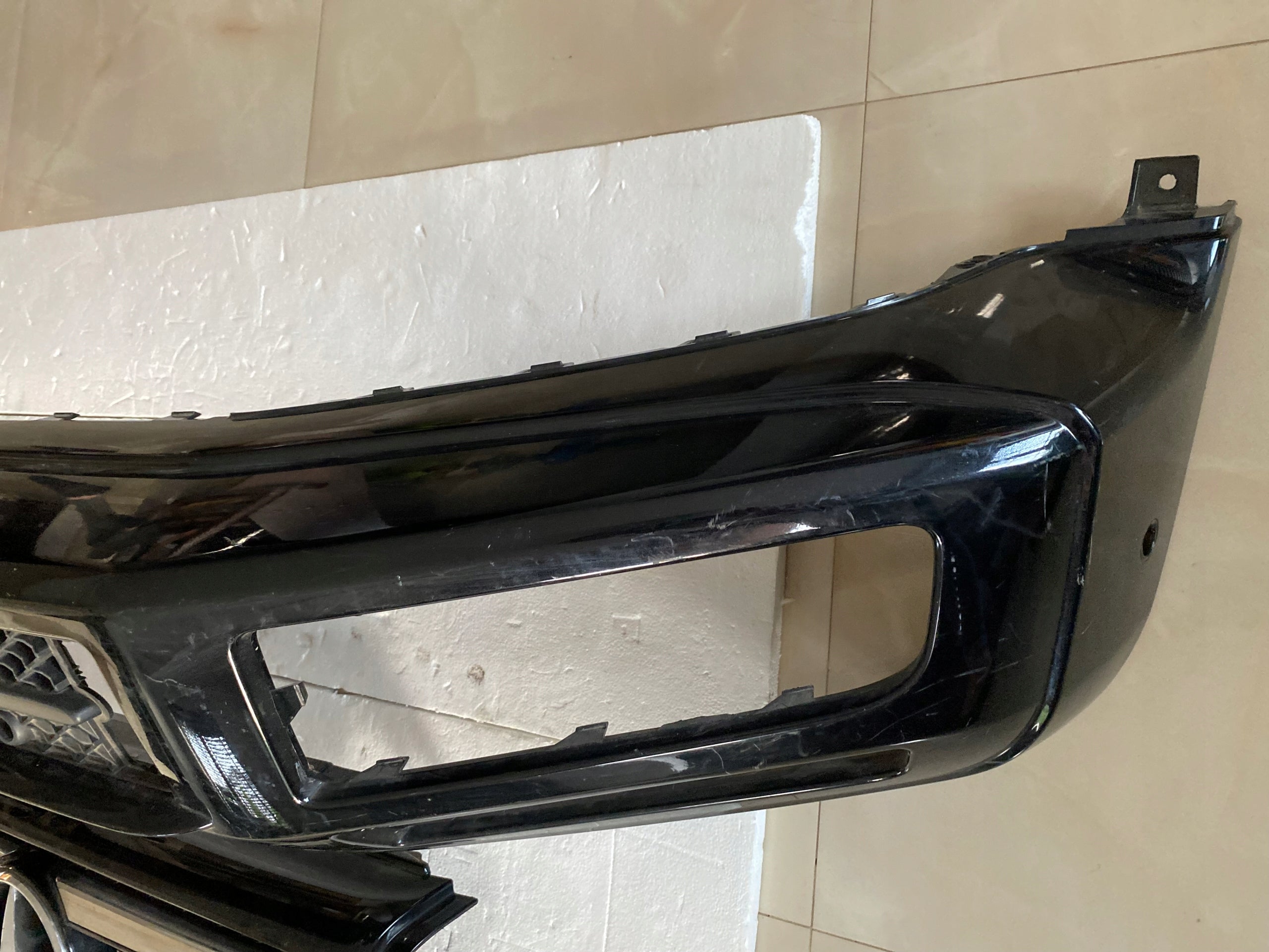 Kühlergrill Mercedes W463 A463 FRONTGRILL A4638881215 Kühlergitter