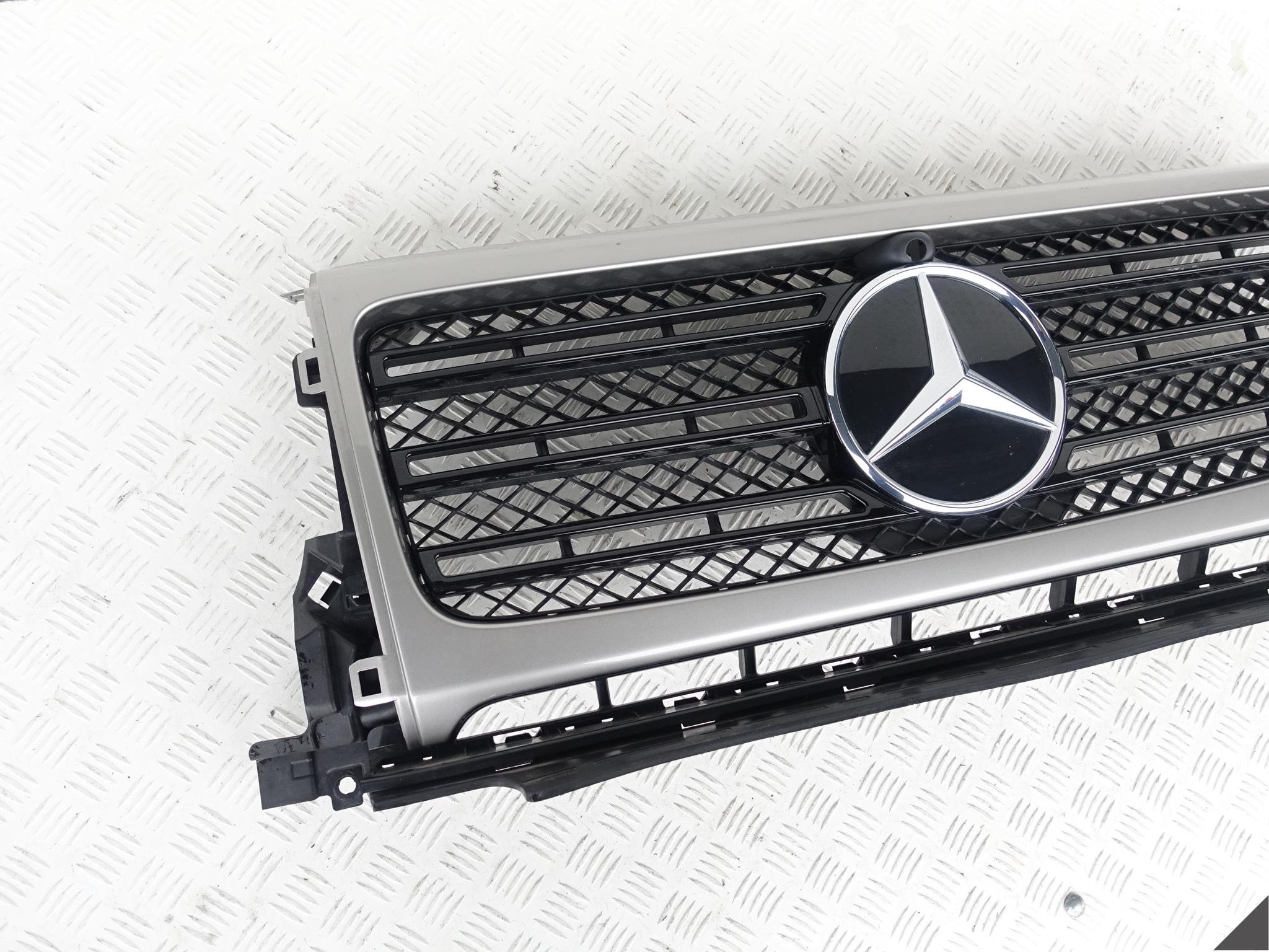 Kühlergrill Mercedes W463 A463 FRONTGRILL A4638884300 Kühlergitter