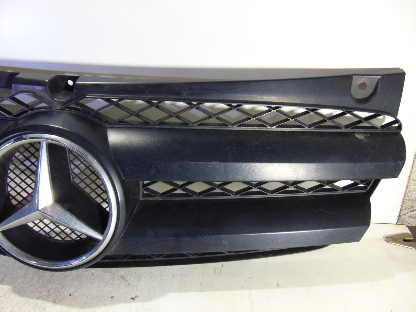 Kühlergrill Mercedes A639 VITO W639 FRONTGRILL A6398800785 Kühlergitter