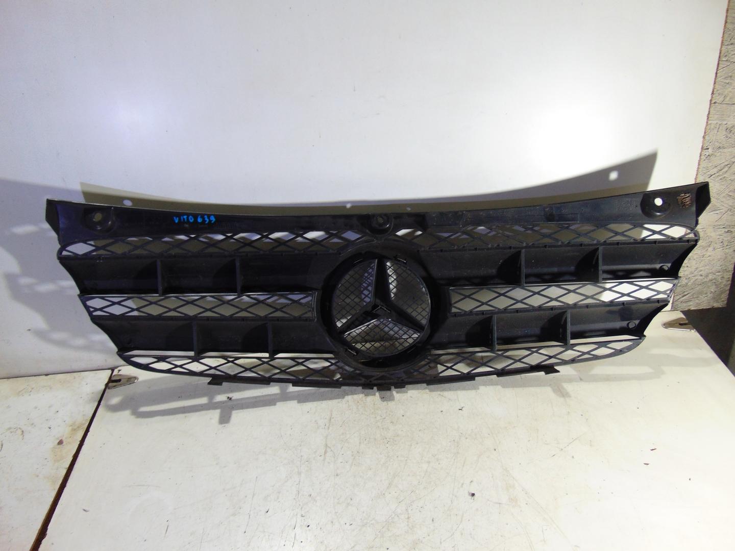 Kühlergrill Mercedes A639 VITO W639 FRONTGRILL A6398800785 Kühlergitter