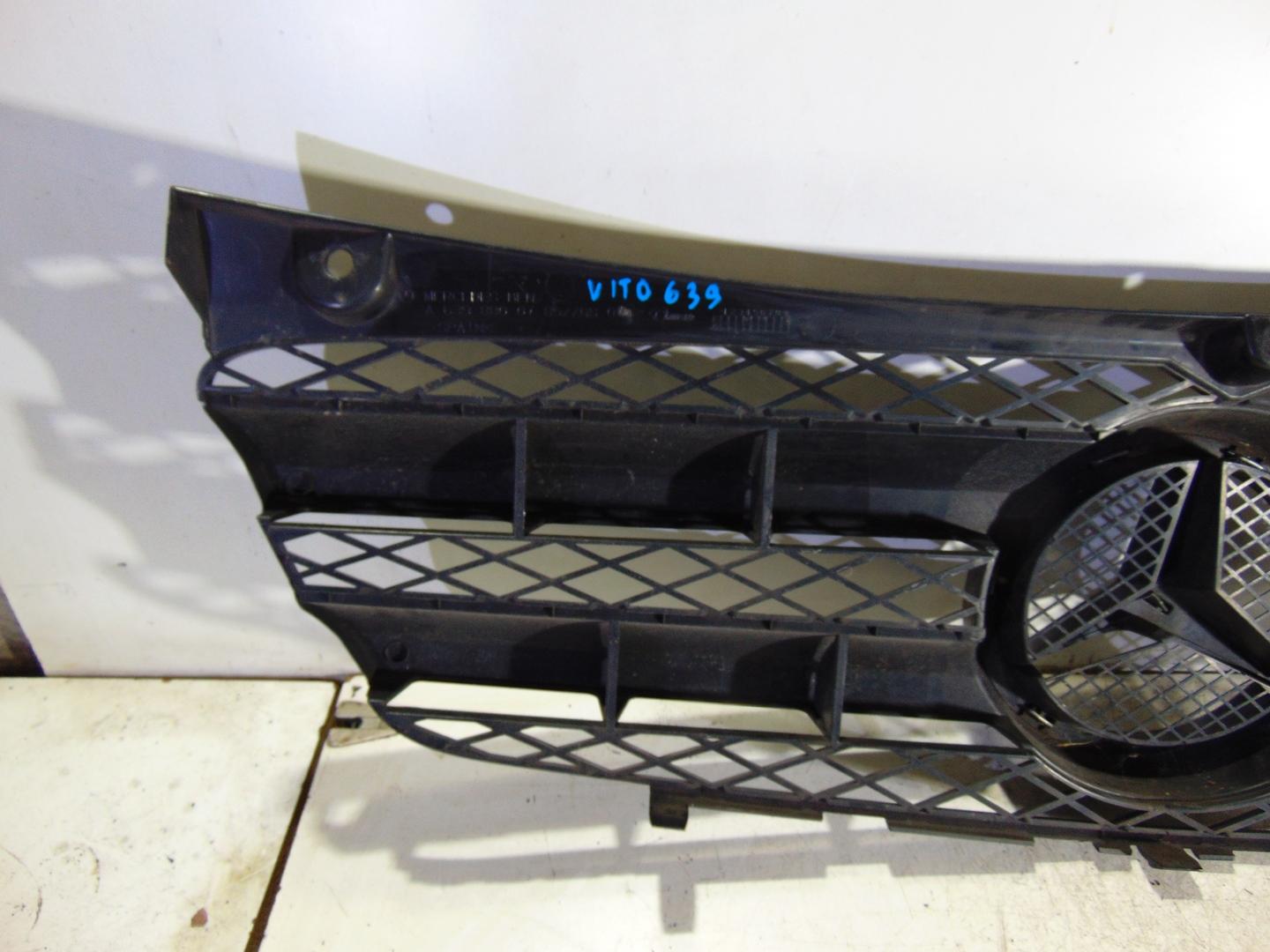 Kühlergrill Mercedes A639 VITO W639 FRONTGRILL A6398800785 Kühlergitter