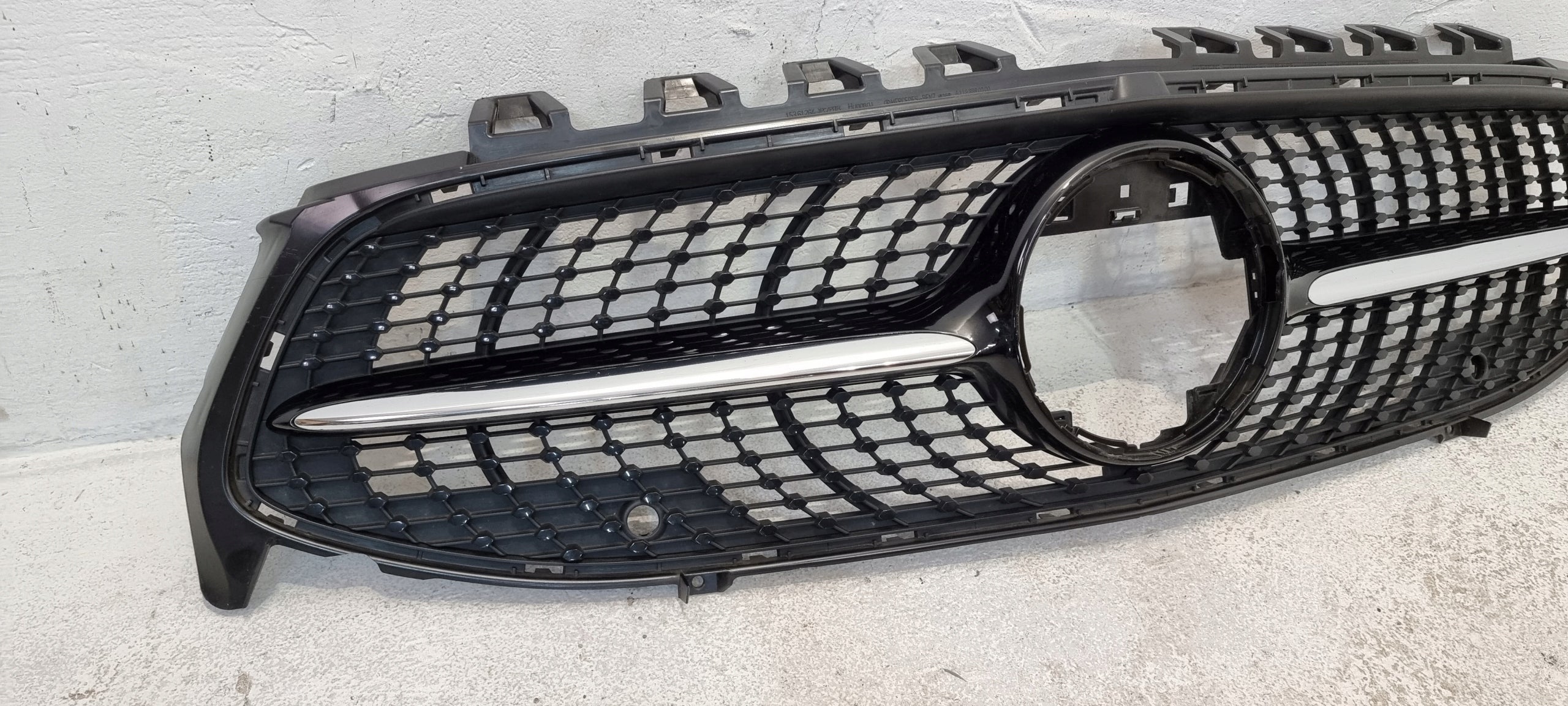 Kühlergrill Mercedes CLA W118 FRONTGRILL A1188880000 Kühlergitter