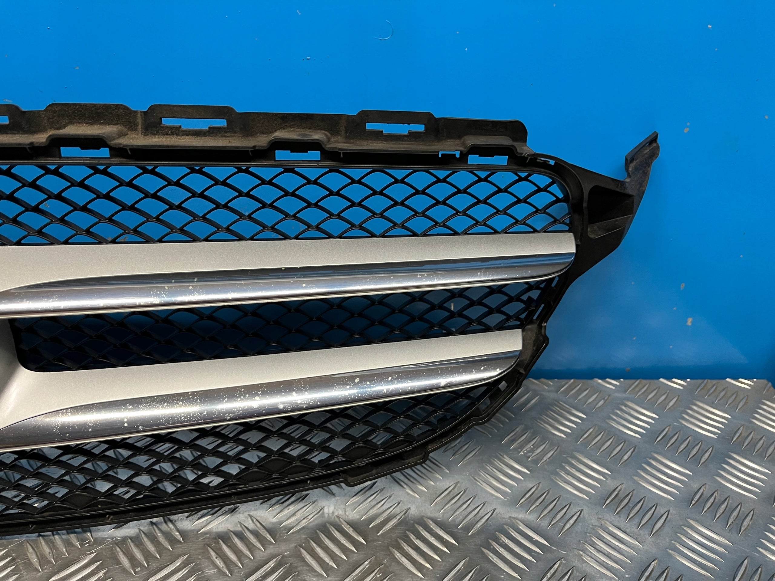 Kühlergrill Mercedes W205 A205 FRONTGRILL A2058800183 Kühlergitter