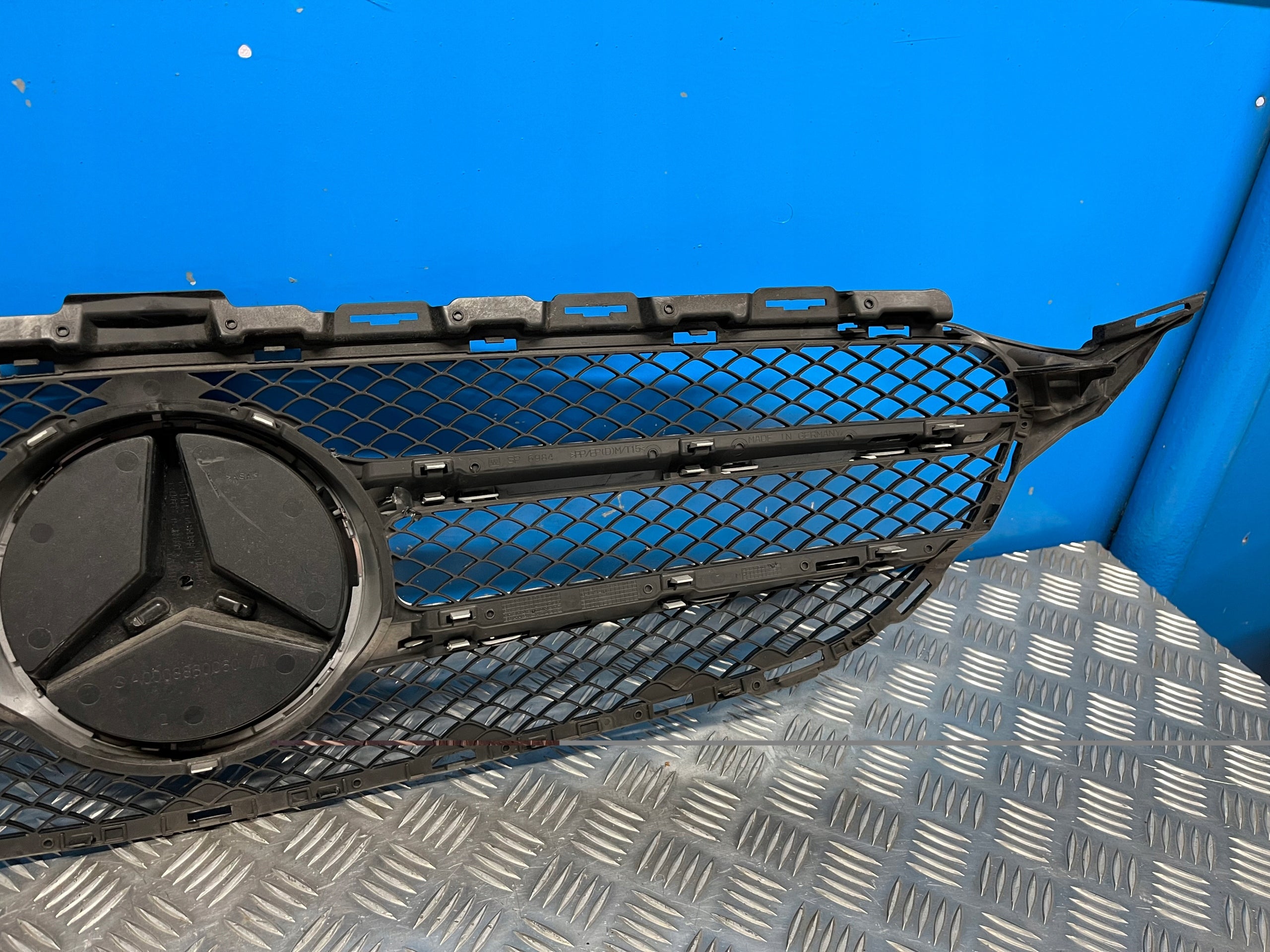 Kühlergrill Mercedes W205 A205 FRONTGRILL A2058800183 Kühlergitter