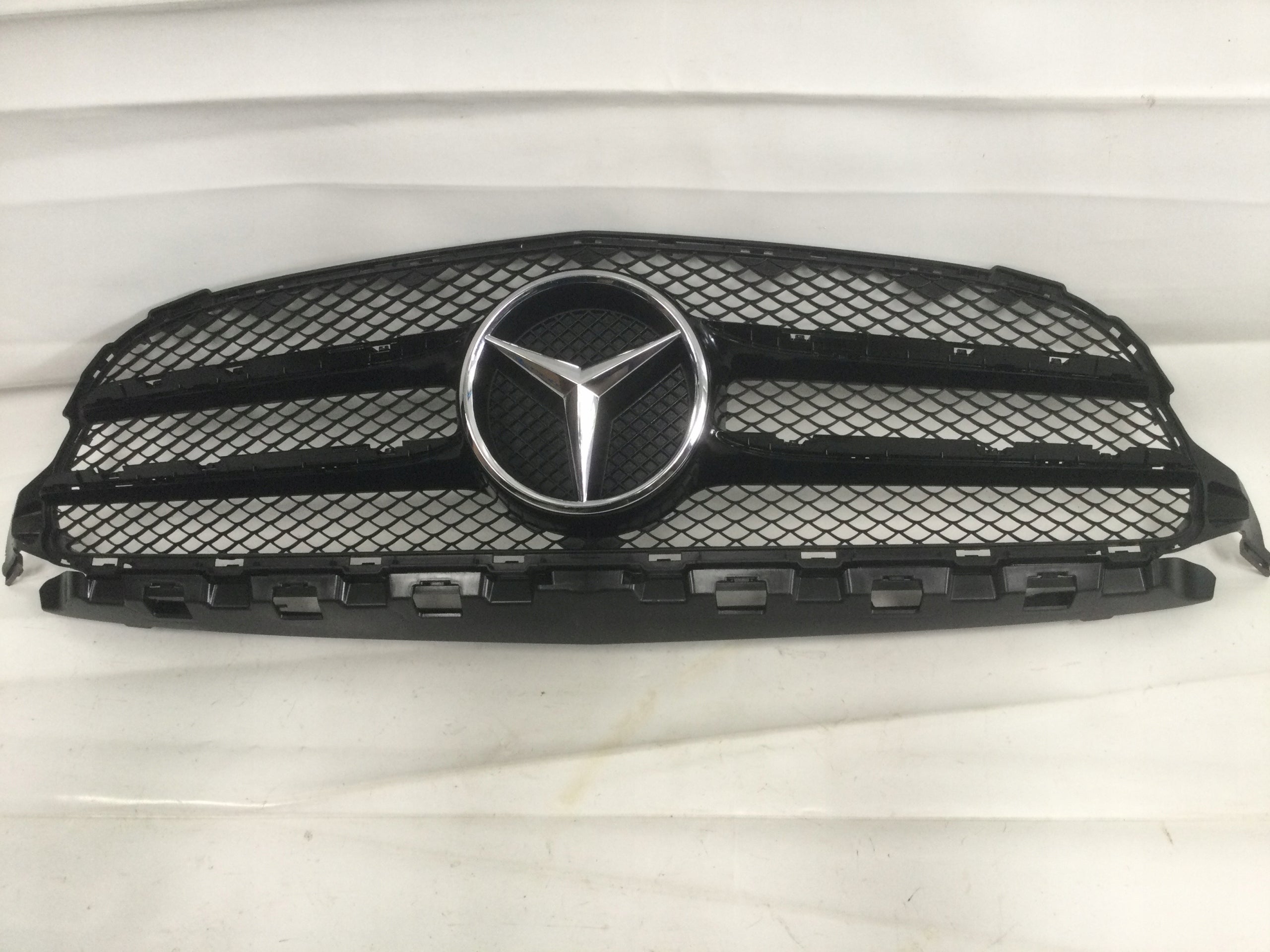 Kühlergrill Mercedes W205 A205 FRONTGRILL A2058800183 Kühlergitter