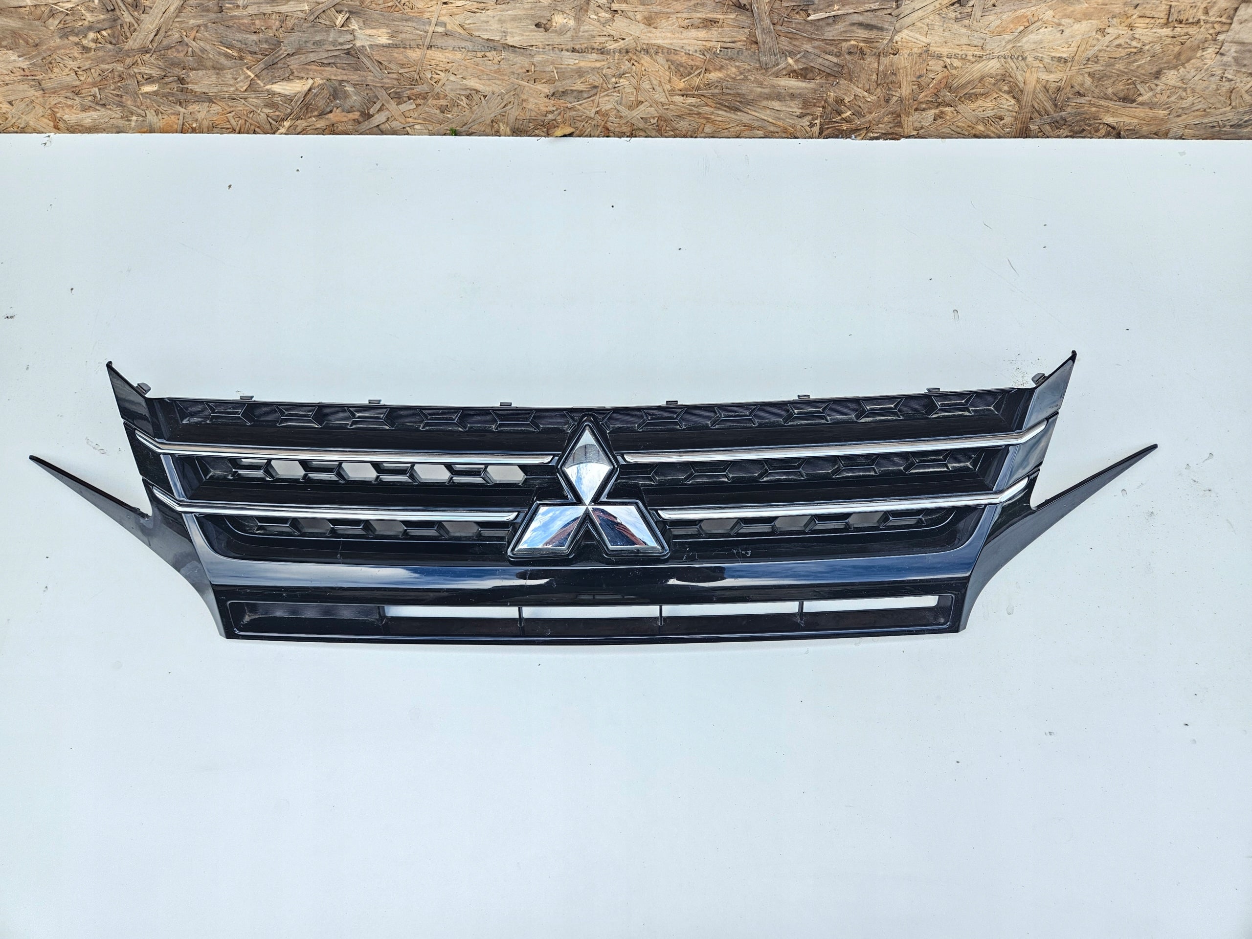 Kühlergrill Mitsubishi SPACE STAR I FRONTGRILL 7450B352 Kühlergitter