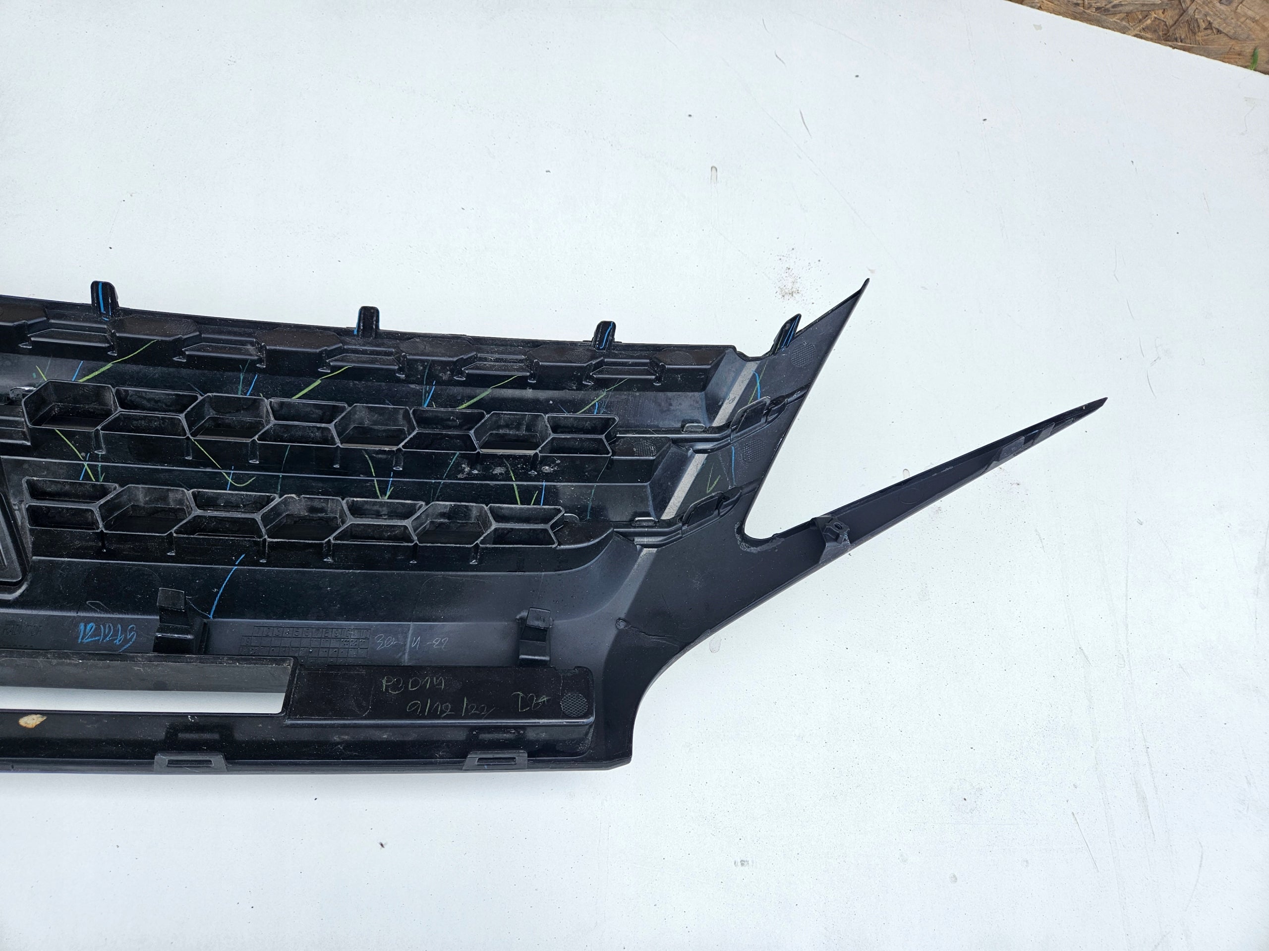 Kühlergrill Mitsubishi SPACE STAR I FRONTGRILL 7450B352 Kühlergitter