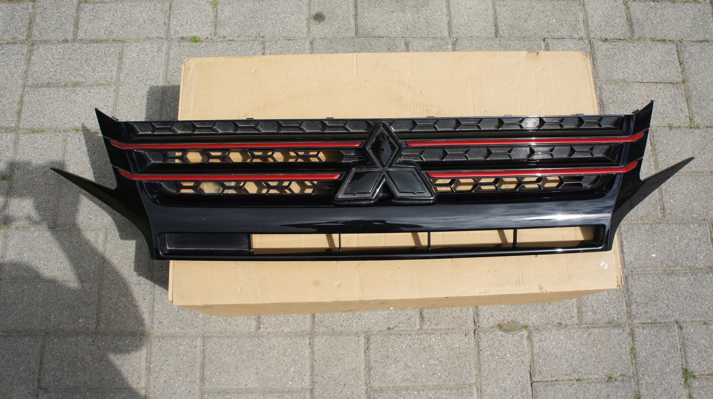 Kühlergrill Mitsubishi SPACE STAR I FRONTGRILL 7450B352 Kühlergitter