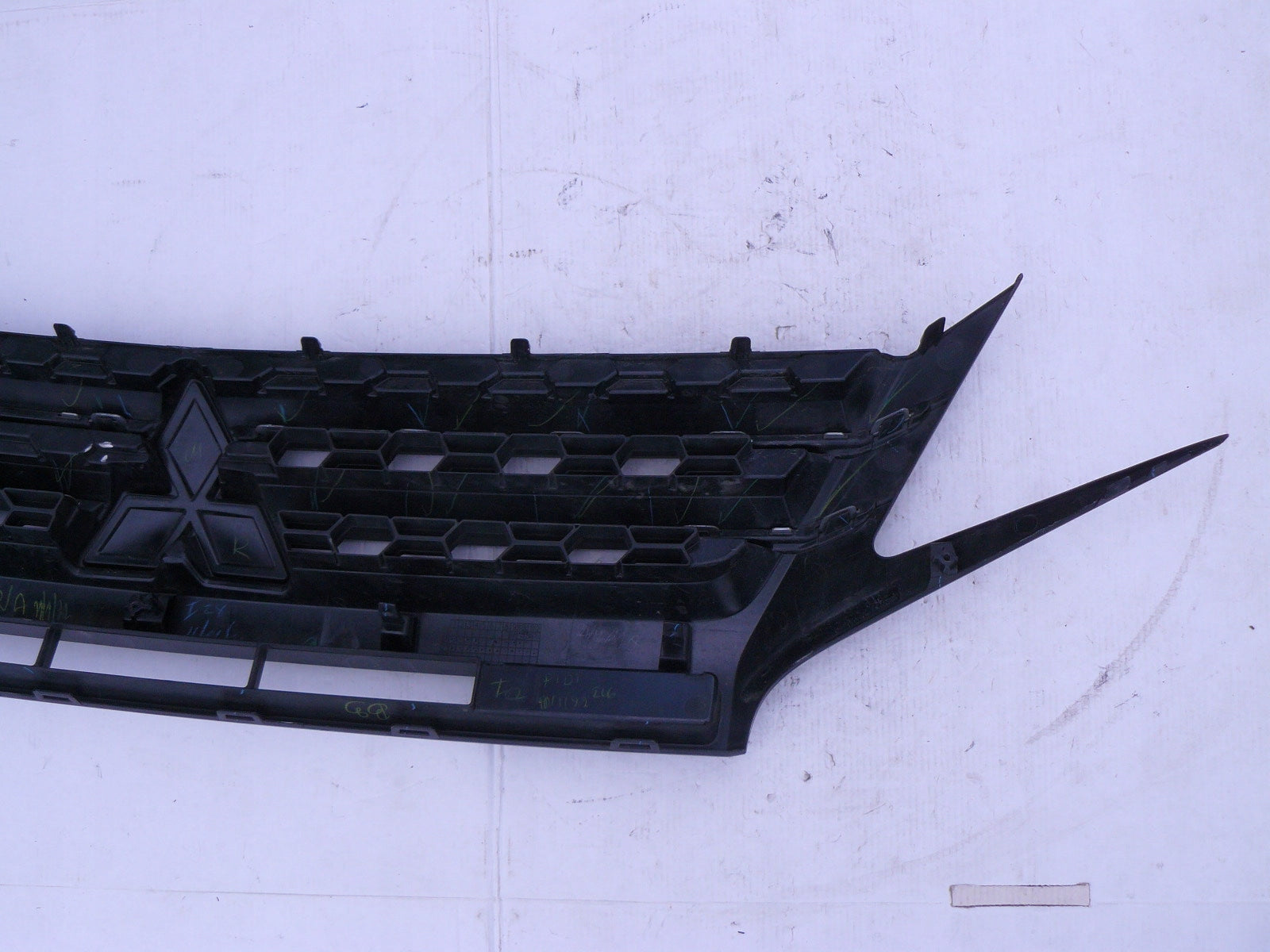 Kühlergrill Mitsubishi SPACE STAR I FRONTGRILL 7450B351 Kühlergitter