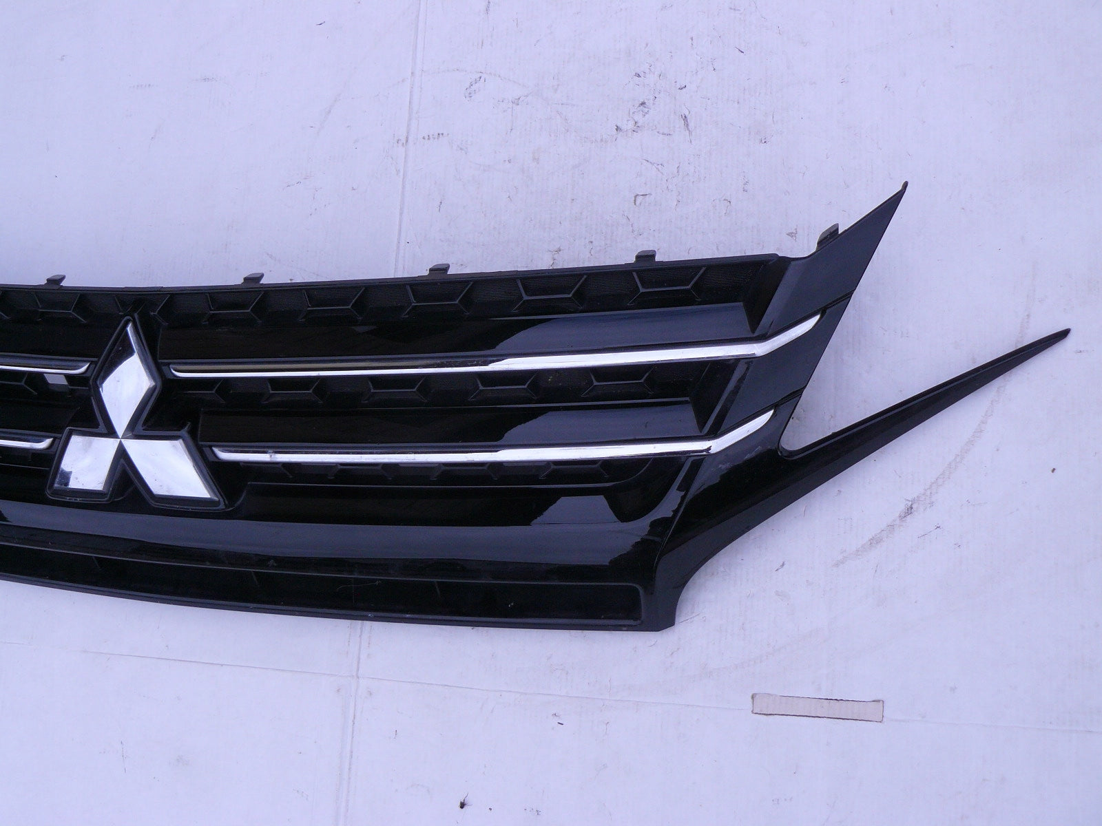 Kühlergrill Mitsubishi SPACE STAR I FRONTGRILL 7450B351 Kühlergitter