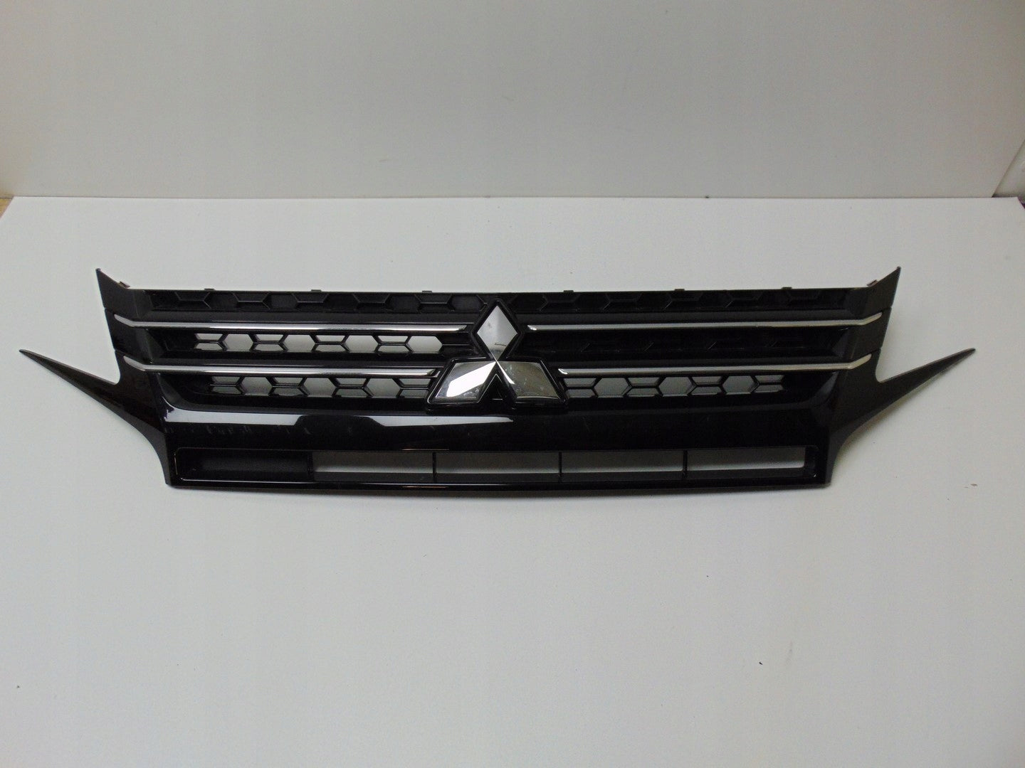 Kühlergrill Mitsubishi SPACE STAR I FRONTGRILL 7450B351 Kühlergitter