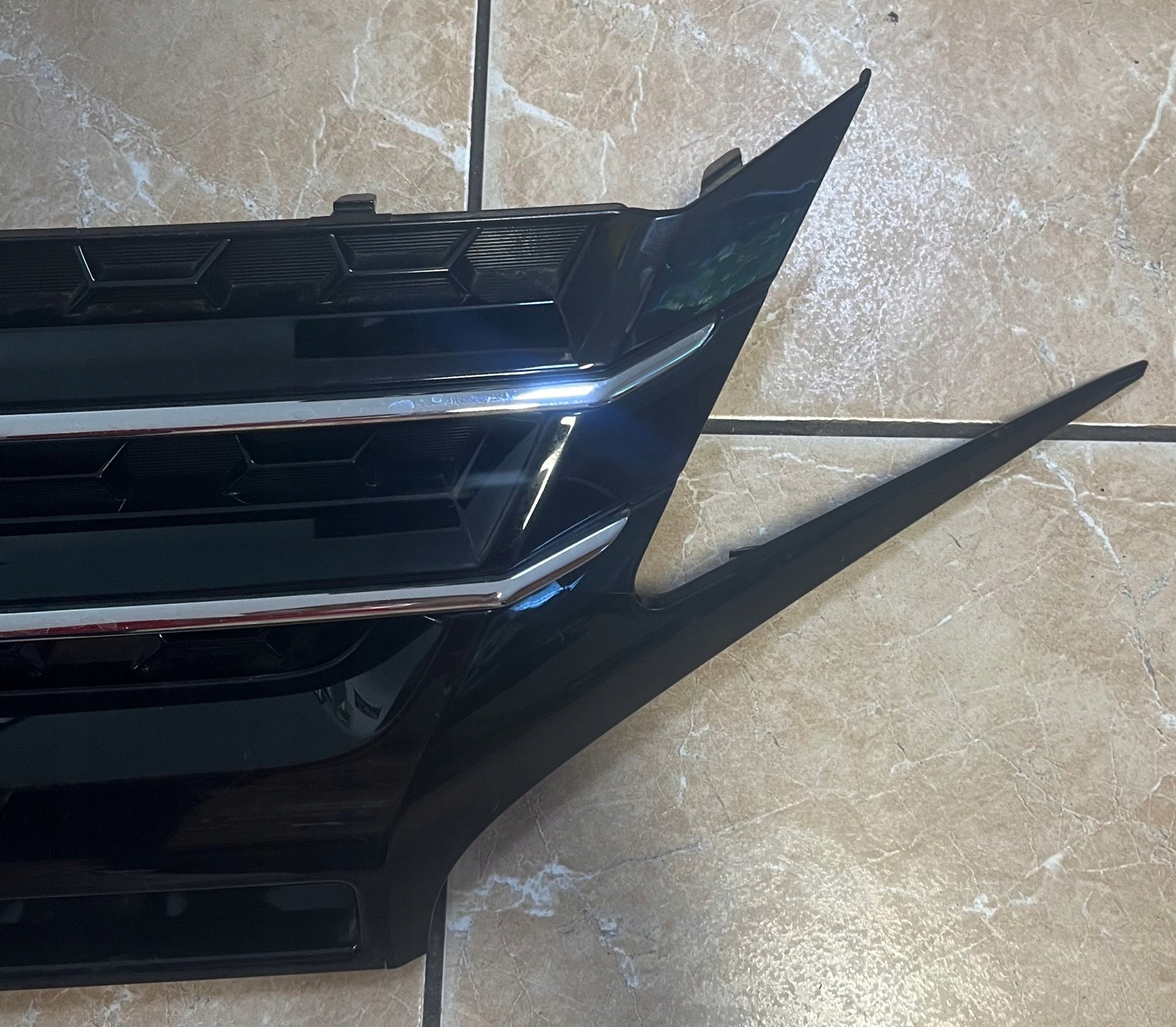 Kühlergrill Mitsubishi SPACE STAR I FRONTGRILL 7450B351 Kühlergitter