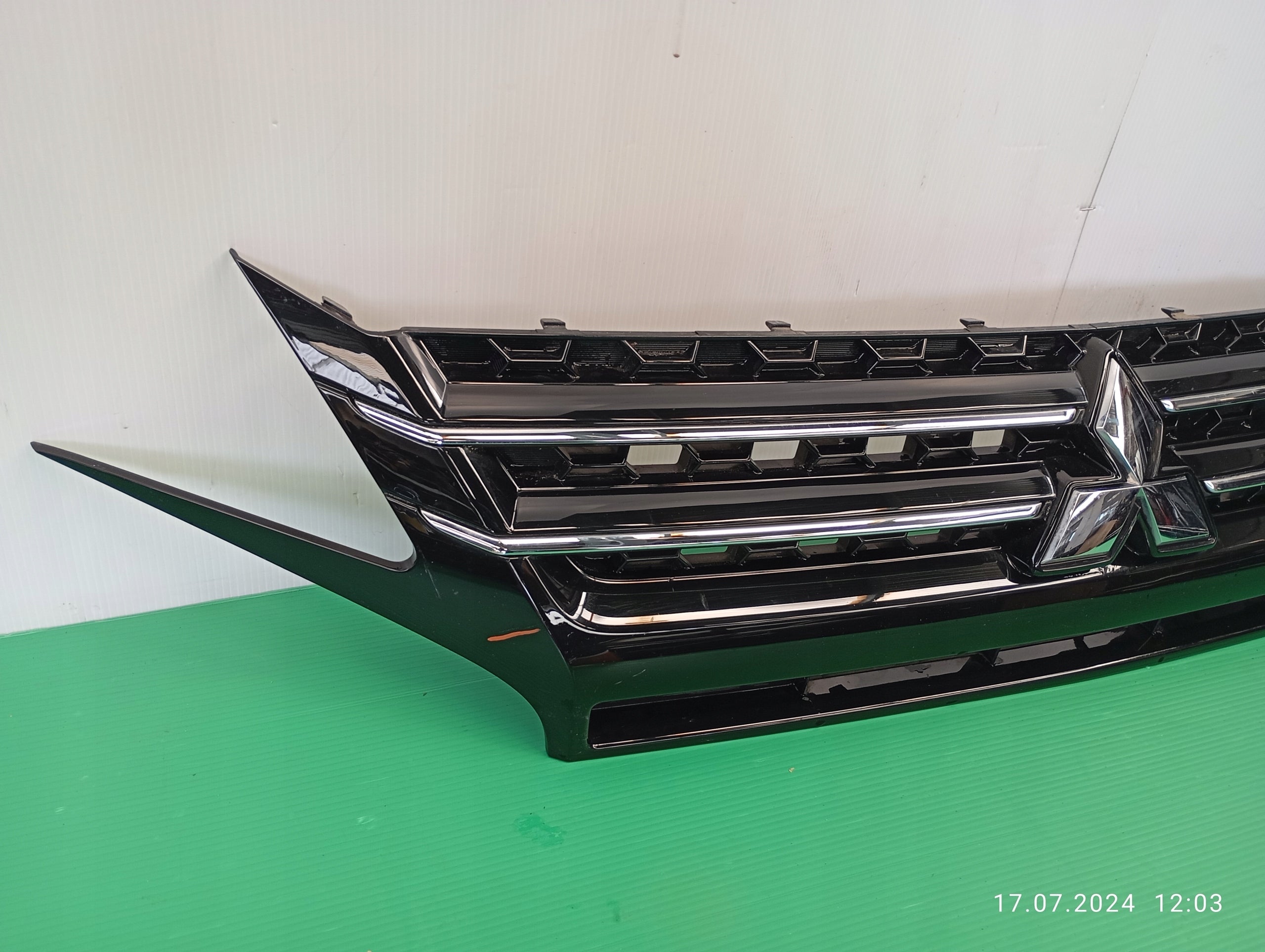 Kühlergrill Mitsubishi SPACE STAR FRONTGRILL 7450B351 Kühlergitter