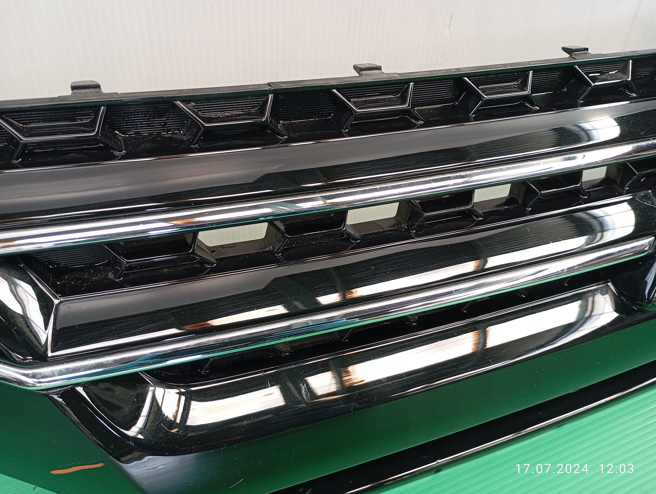 Kühlergrill Mitsubishi SPACE STAR FRONTGRILL 7450B351 Kühlergitter