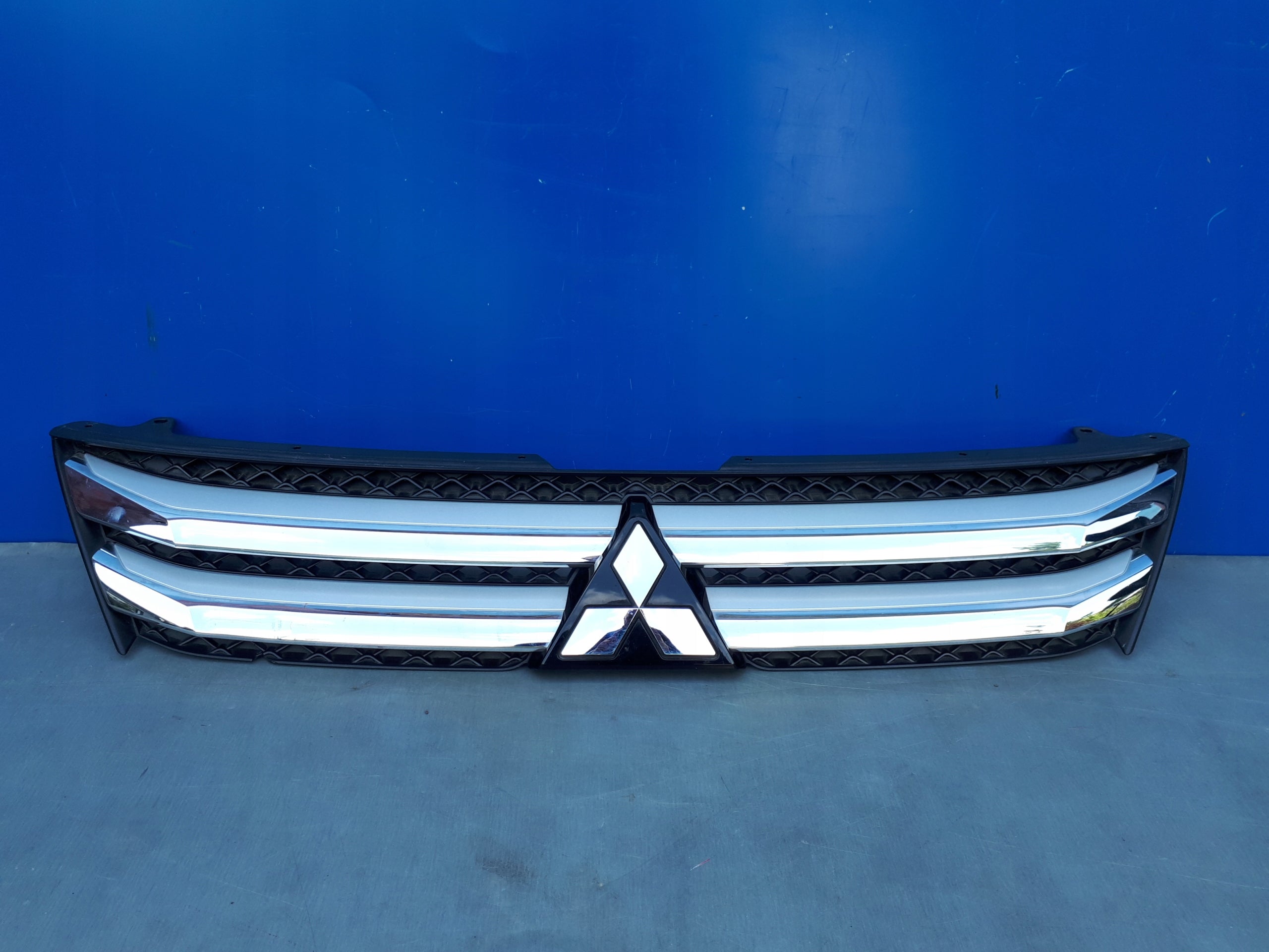 Kühlergrill Mitsubishi I ECLIPSE CROSS FRONTGRILL 7450B072 Kühlergitter