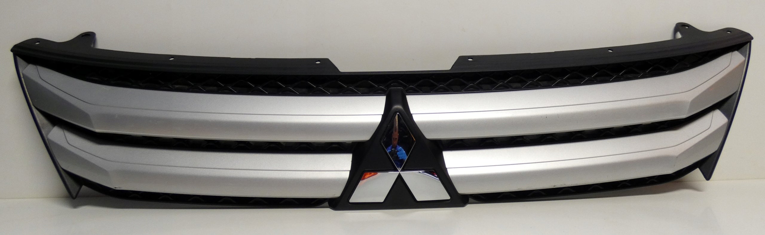 Kühlergrill Mitsubishi I ECLIPSE CROSS FRONTGRILL 7450B072 Kühlergitter