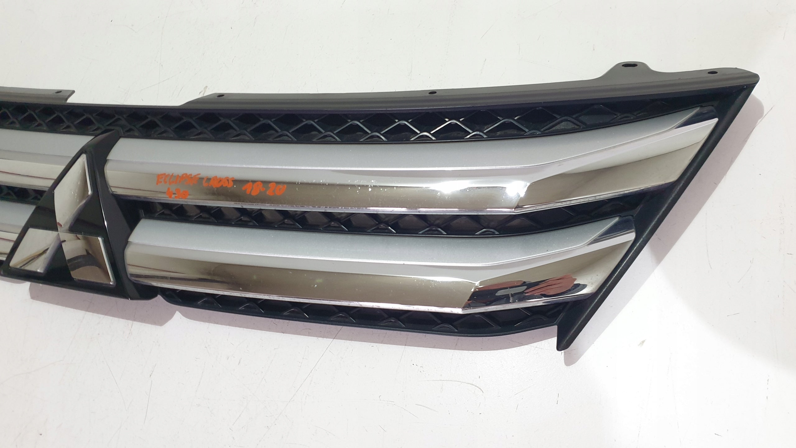 Kühlergrill Mitsubishi I ECLIPSE CROSS FRONTGRILL 7450B072 Kühlergitter